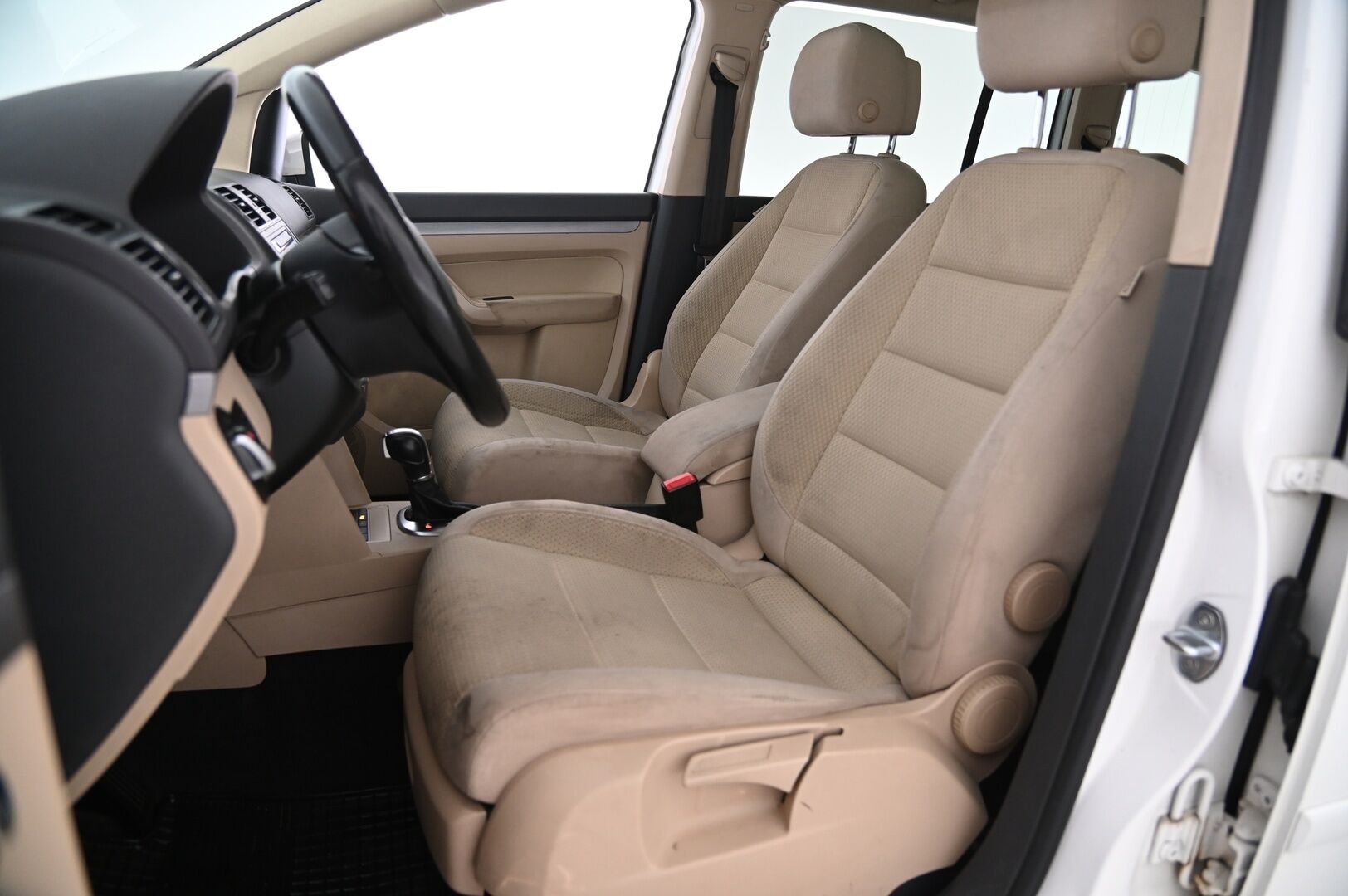 Volkswagen Touran 2014 Comfortline 1,4 TSI 103 kW (140 hv) DSG-automaatti - *Myydään Huutokaupat.com*