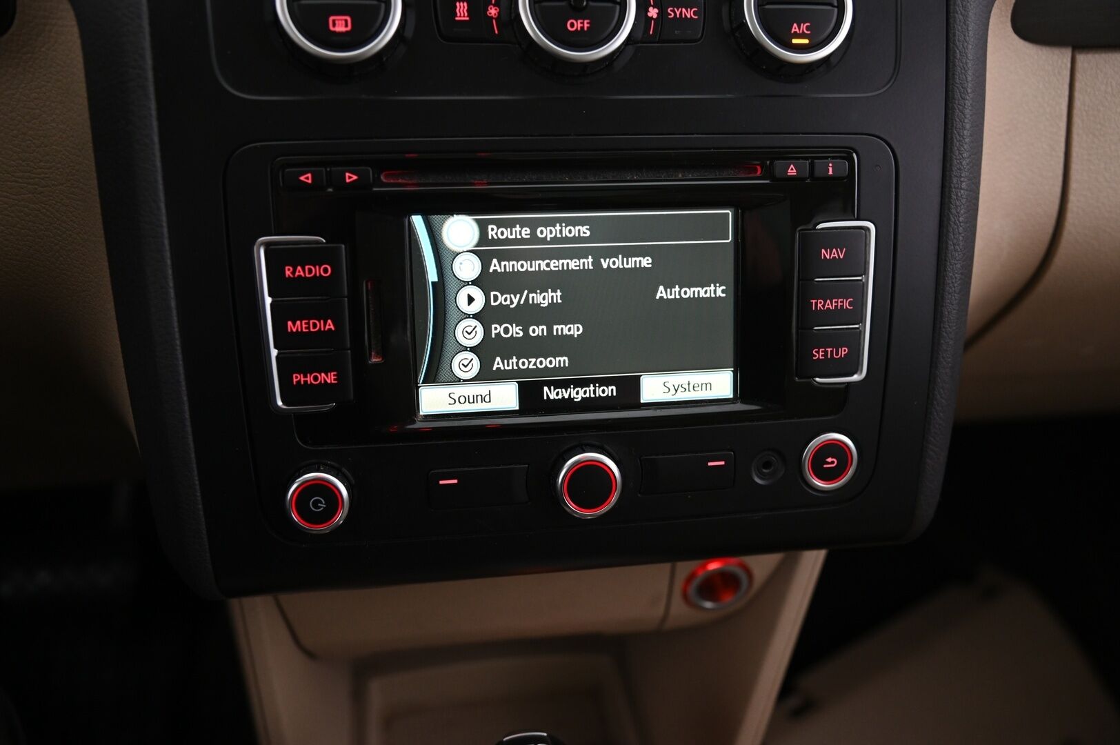 Volkswagen Touran 2014 Comfortline 1,4 TSI 103 kW (140 hv) DSG-automaatti - *Myydään Huutokaupat.com*