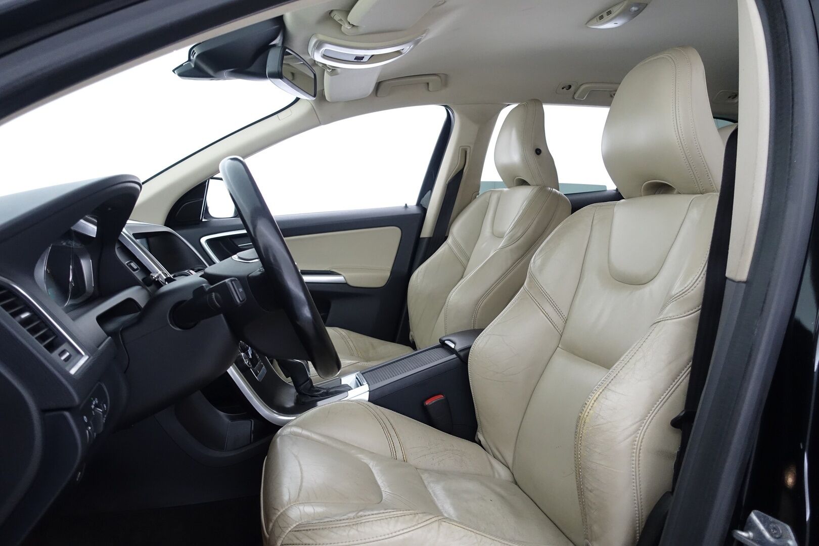 Volvo XC60 2014 D4 AWD Business Summum aut YritysOutlet - Myydään vain yrityksille! - | Facelift | Webasto | Koukku | Muistipenkit | Digimittari | Navi | City Safety | Tutkat | Kysy lisää
