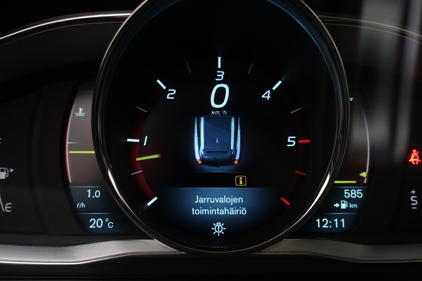 Volvo XC60 2014 D4 AWD Business Summum aut YritysOutlet - Myydään vain yrityksille! - | Facelift | Webasto | Koukku | Muistipenkit | Digimittari | Navi | City Safety | Tutkat | Kysy lisää