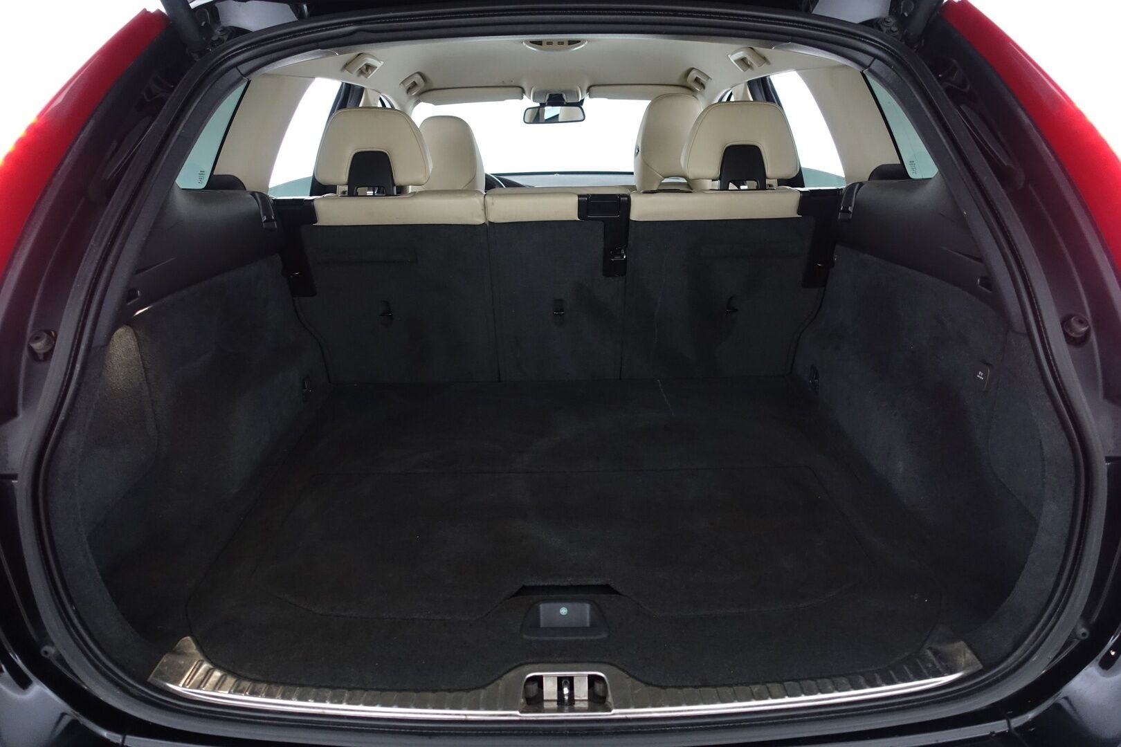 Volvo XC60 2014 D4 AWD Business Summum aut YritysOutlet - Myydään vain yrityksille! - | Facelift | Webasto | Koukku | Muistipenkit | Digimittari | Navi | City Safety | Tutkat | Kysy lisää