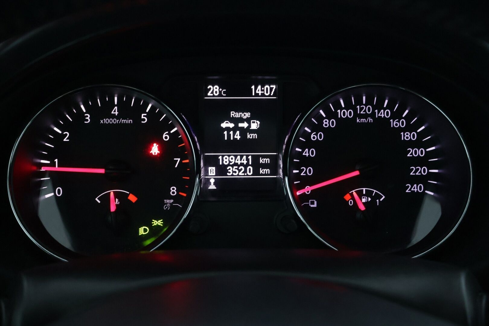Nissan Qashqai 2013 1,6L Stop / Start System Style 360** Panorama / Cruise / 360 kamerat** - Huollettu hyvin / teknisesti kunnossa!