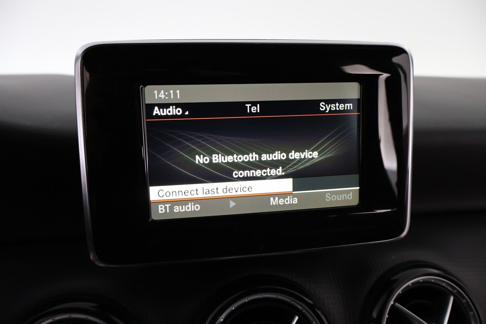 Mercedes-Benz A 2013 180 BE Premium Business - Suomiauto | Vakkari | Lohkolämmitin | Vetokoukku | Puolinahat | P-tutka | Juuri saapunut!