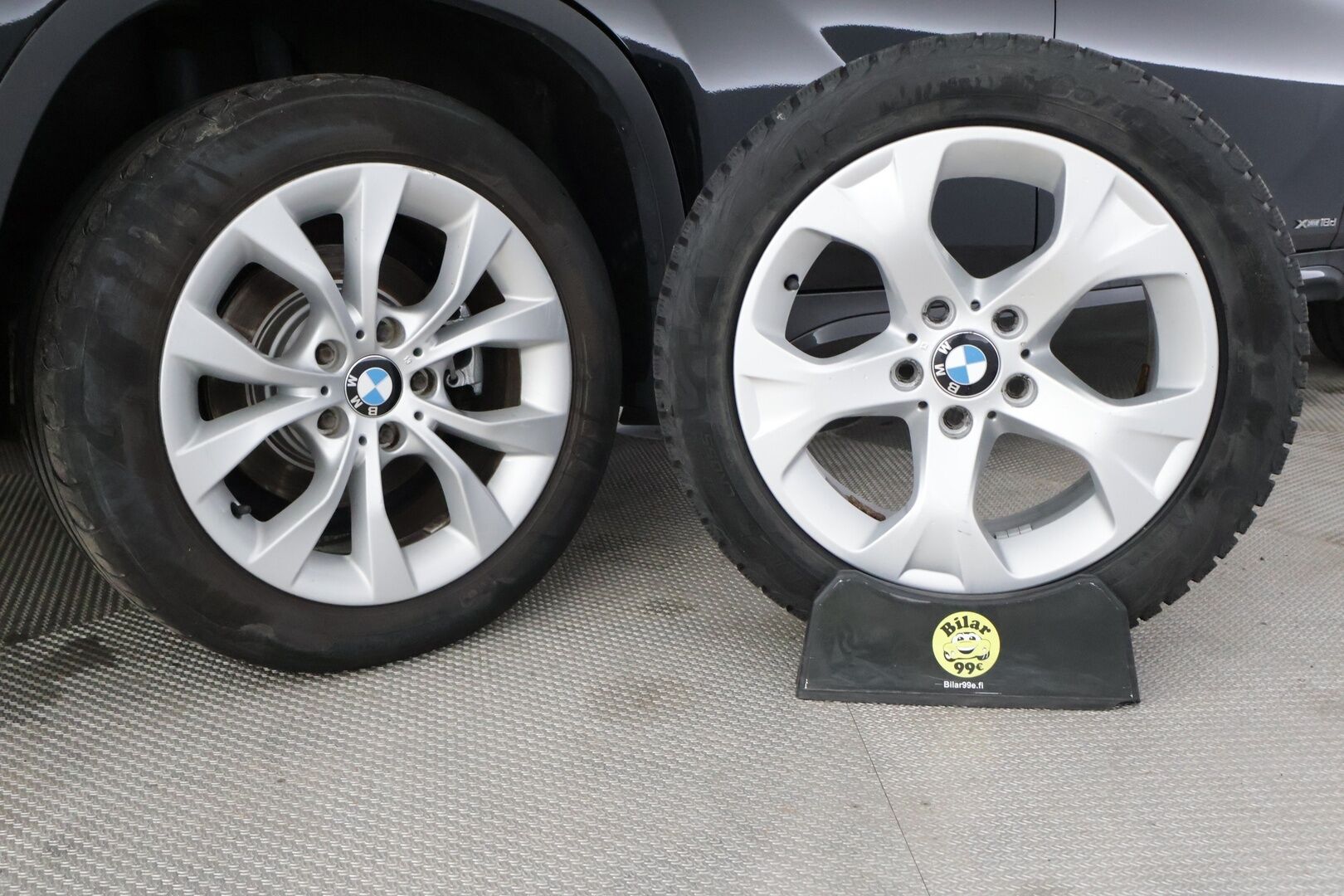 BMW X1 2014 E84 xDrive18d ** Sporttipenkit / Koukku** - Kahdet renkaat / Huoltokirja