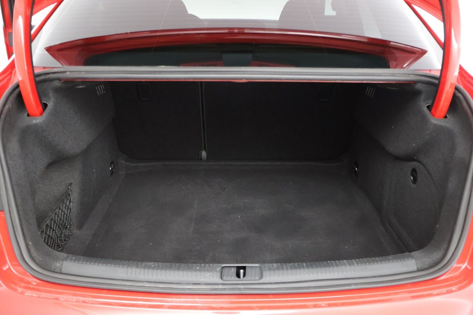 Audi A3 2013 Sedan Business 1,4 TFSI COD 103 kW S tronic * Vakkari / Sisätilanlämmitin / Tutka * - * Juuri huollettu sekä katsastettu / Näyttävä *