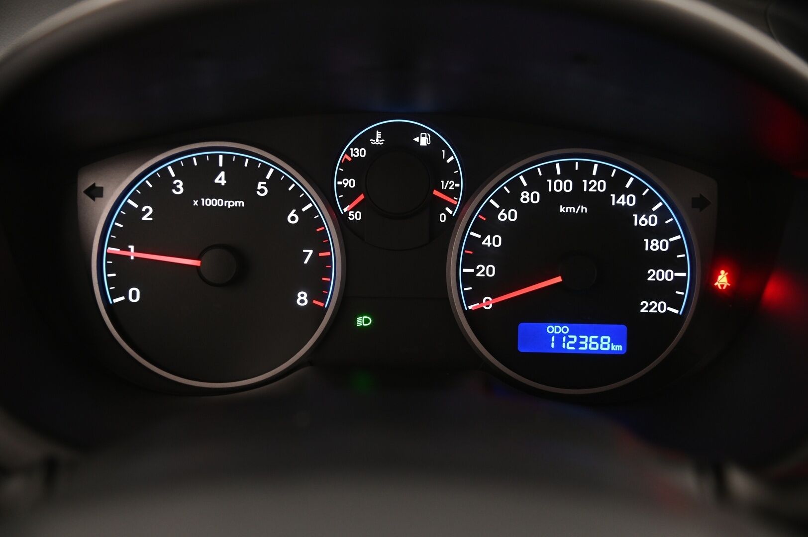 Hyundai i20 5d 2014 1,2 5MT Classic * Lohkolämmitin / Sisätilanlämmitin / Suomi-Auto / 2x Renkaat vanteilla* - Passion Red värityksellä oleva siisti yksilö! 