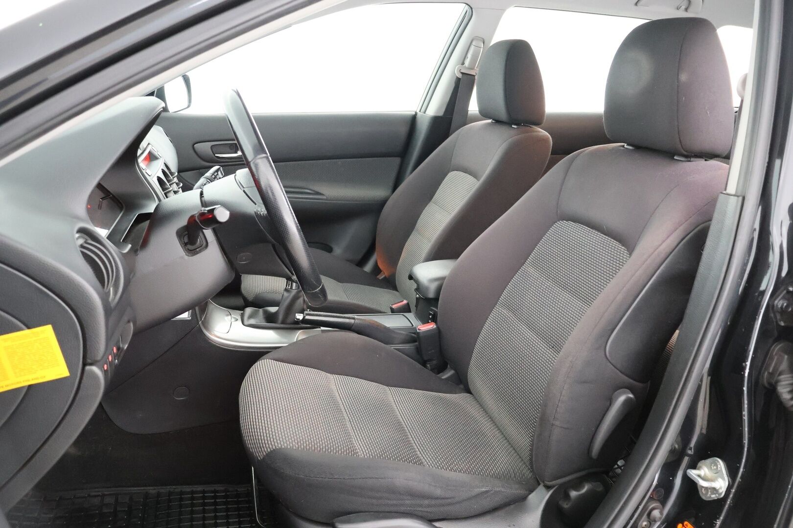 Mazda 6 2005 Sport Wagon 2,0 Elegance 5d - Myydään  Huutokaupat.com - Suomi-auto | Koukku | Lohko