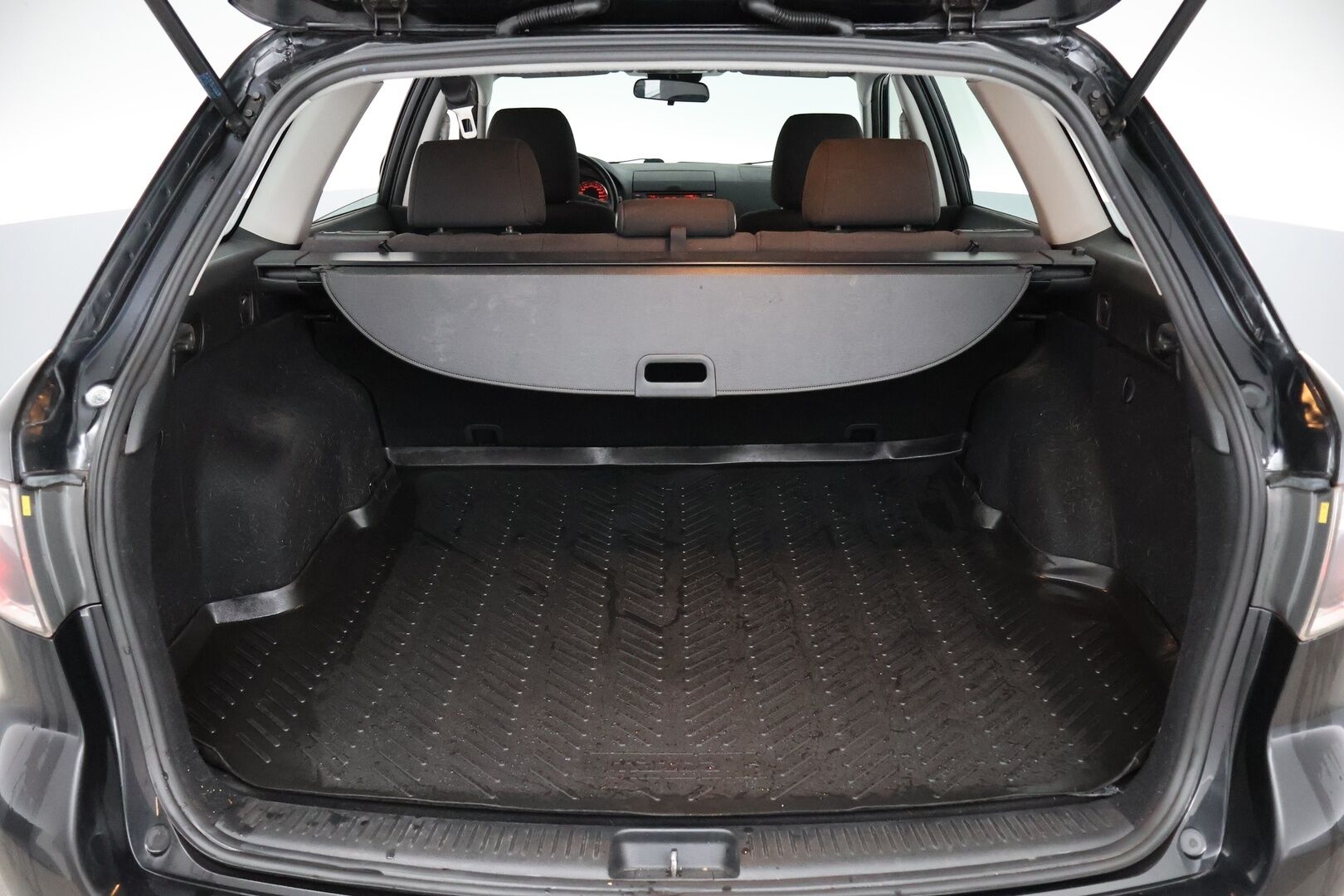 Mazda 6 2005 Sport Wagon 2,0 Elegance 5d - Myydään  Huutokaupat.com - Suomi-auto | Koukku | Lohko