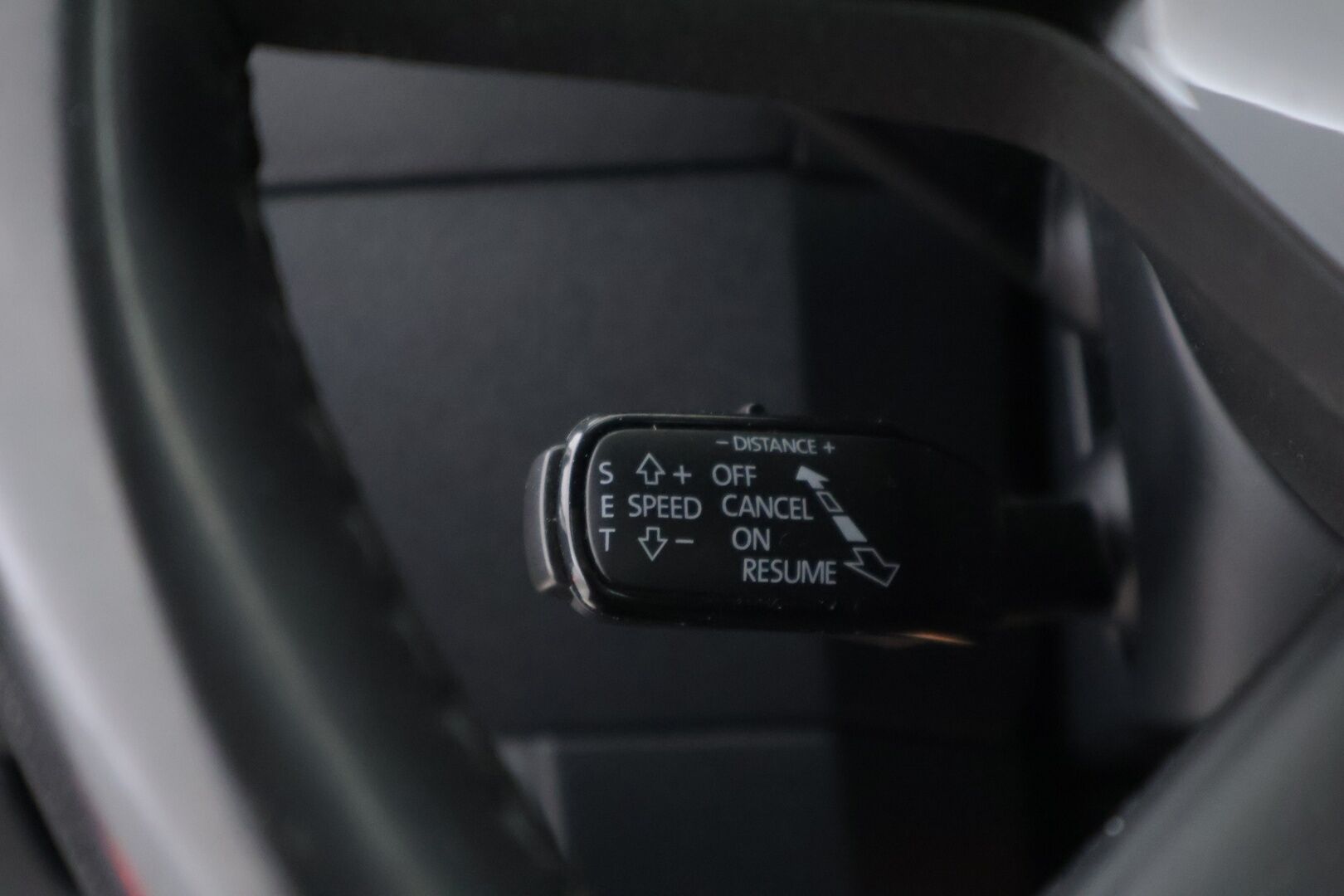 Skoda Octavia 2014 Combi 1,8 TSI Elegance DSG Autom.- YritysOutlet - Myydään vain yrityksille - – Tämä auto myydään YritysOutlet -valikoimasta vain yritykselle