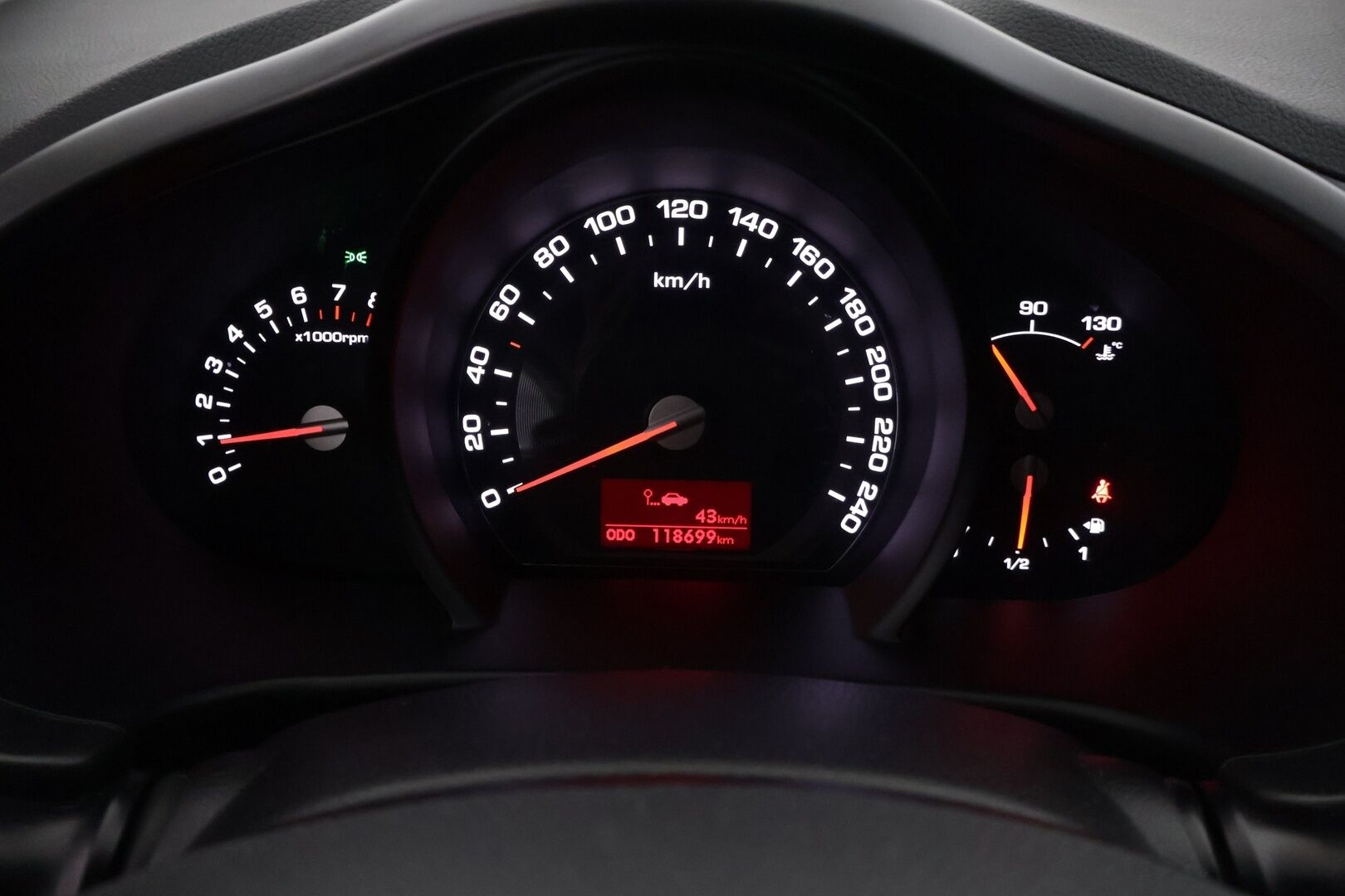 Kia Sportage 2014 1,6 ISG Urban LX EcoDynamics */ Suomi-auto / Vakkari / Lohkolämmitin / Huoltokirja / 2xRenkaat /* - Suomi-auto / 2x renkaat