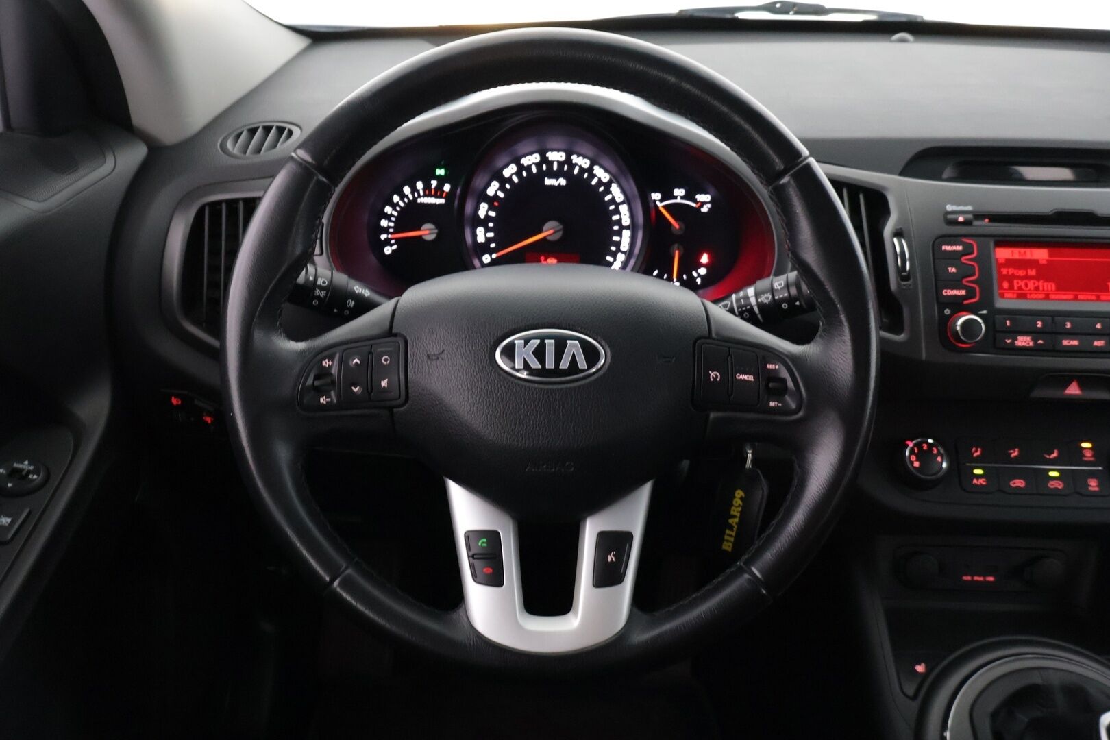 Kia Sportage 2014 1,6 ISG Urban LX EcoDynamics */ Suomi-auto / Vakkari / Lohkolämmitin / Huoltokirja / 2xRenkaat /* - Suomi-auto / 2x renkaat