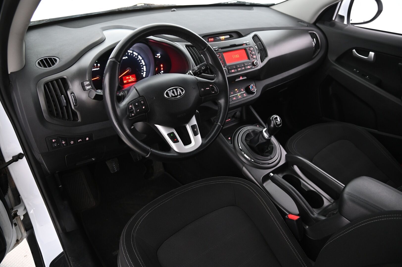 Kia Sportage 2014 1,6 ISG Urban LX EcoDynamics */ Suomi-auto / Vakkari / Lohkolämmitin / Huoltokirja / 2xRenkaat /* - Suomi-auto / 2x renkaat
