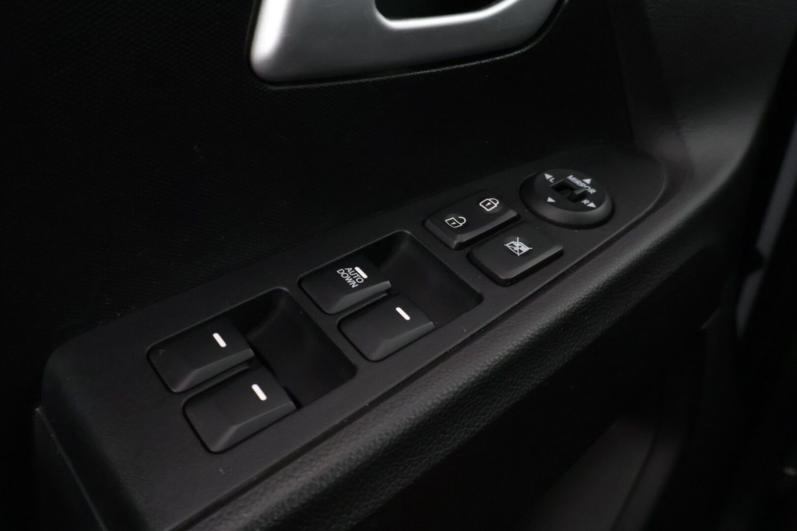 Kia Sportage 2014 1,6 ISG Urban LX EcoDynamics */ Suomi-auto / Vakkari / Lohkolämmitin / Huoltokirja / 2xRenkaat /* - Suomi-auto / Juuri katsastettu / 2x renkaat - HULLU BLACKWEEK KORKOTARJOUS 2,49%