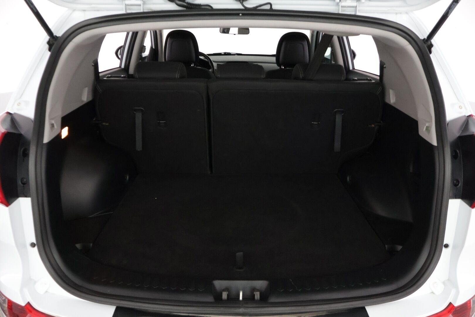 Kia Sportage 2014 1,6 ISG Urban LX EcoDynamics */ Suomi-auto / Vakkari / Lohkolämmitin / Huoltokirja / 2xRenkaat /* - Suomi-auto / 2x renkaat