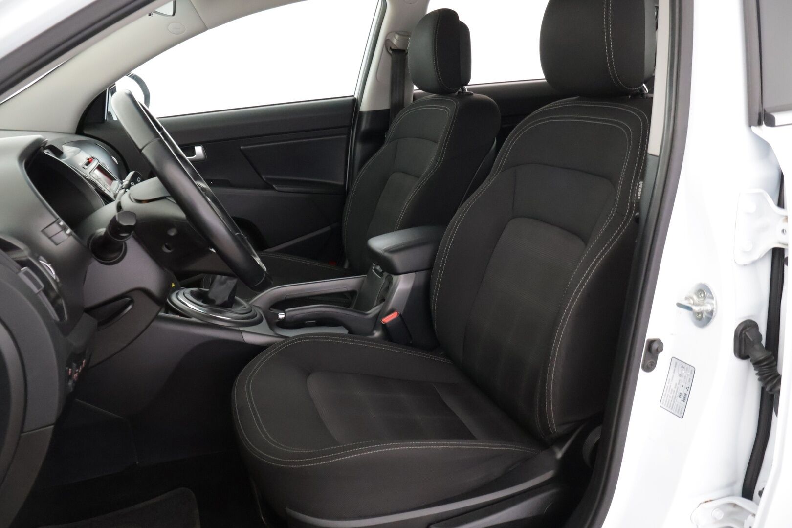 Kia Sportage 2014 1,6 ISG Urban LX EcoDynamics */ Suomi-auto / Vakkari / Lohkolämmitin / Huoltokirja / 2xRenkaat /* - Suomi-auto / Juuri katsastettu / 2x renkaat - HULLU BLACKWEEK KORKOTARJOUS 2,49%