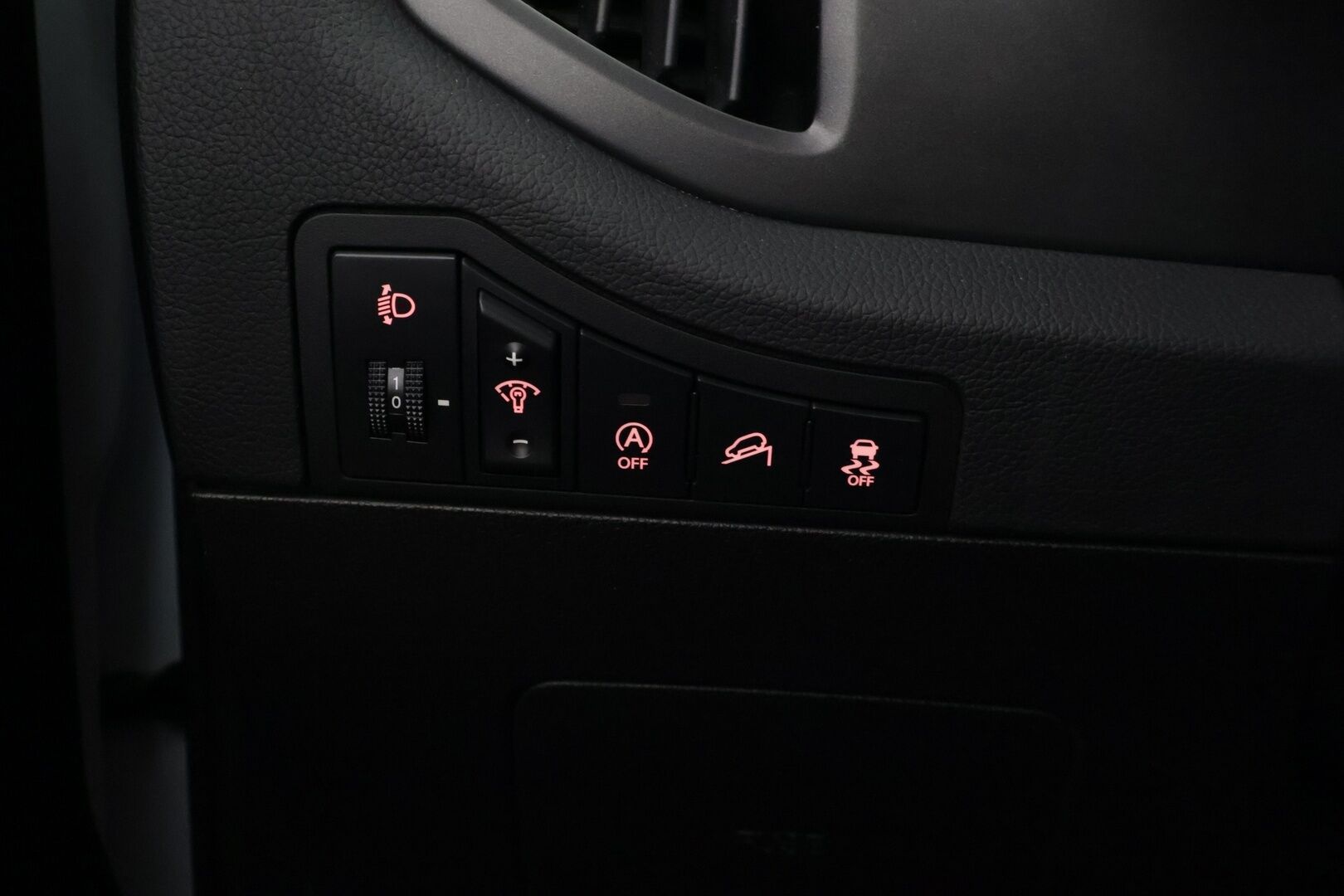 Kia Sportage 2014 1,6 ISG Urban LX EcoDynamics */ Suomi-auto / Vakkari / Lohkolämmitin / Huoltokirja / 2xRenkaat /* - Suomi-auto / Juuri katsastettu / 2x renkaat - HULLU BLACKWEEK KORKOTARJOUS 2,49%