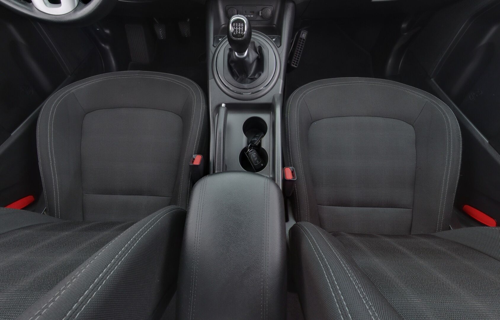 Kia Sportage 2014 1,6 ISG Urban LX EcoDynamics */ Suomi-auto / Vakkari / Lohkolämmitin / Huoltokirja / 2xRenkaat /* - Suomi-auto / 2x renkaat