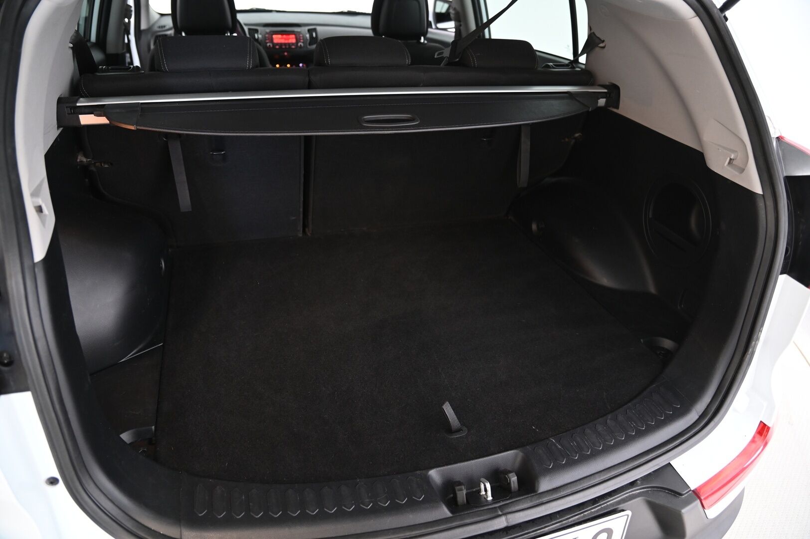 Kia Sportage 2014 1,6 ISG Urban LX EcoDynamics */ Suomi-auto / Vakkari / Lohkolämmitin / Huoltokirja / 2xRenkaat /* - Suomi-auto / 2x renkaat