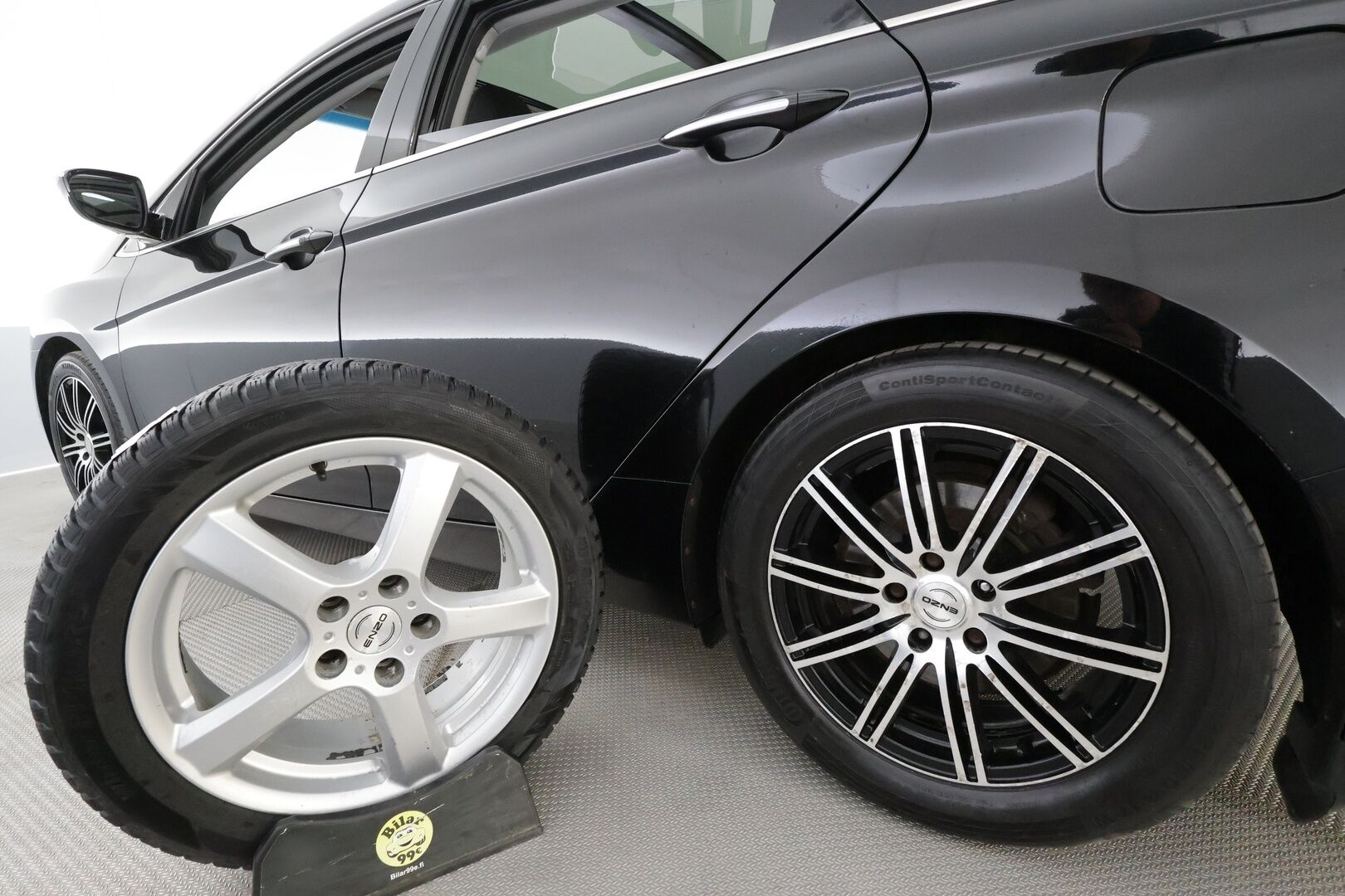 Hyundai i40 2013 Wagon 2,0 GDI 6MT Style Business - Suomi-auto | 2x renkaat | KeyLessGo | Panorama | Vetokoukku