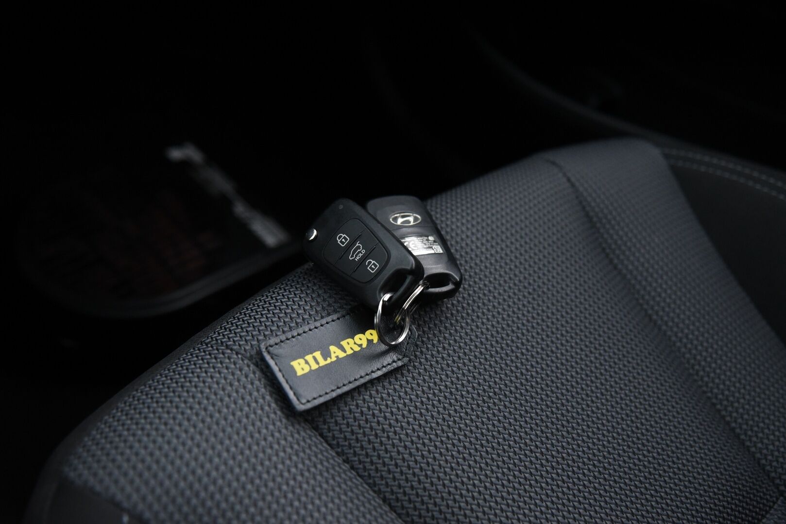 Hyundai i30 5d 2014 1,6 GDI 6AT Comfort Plus / Koukku / Vakkari / Lohkolämmitin / Ratinlämmitin - 2-Om Suomi-auto / Siisti huoltohistoria & hiljattain huollettu / 2x vanteet hyvillä renkailla! 