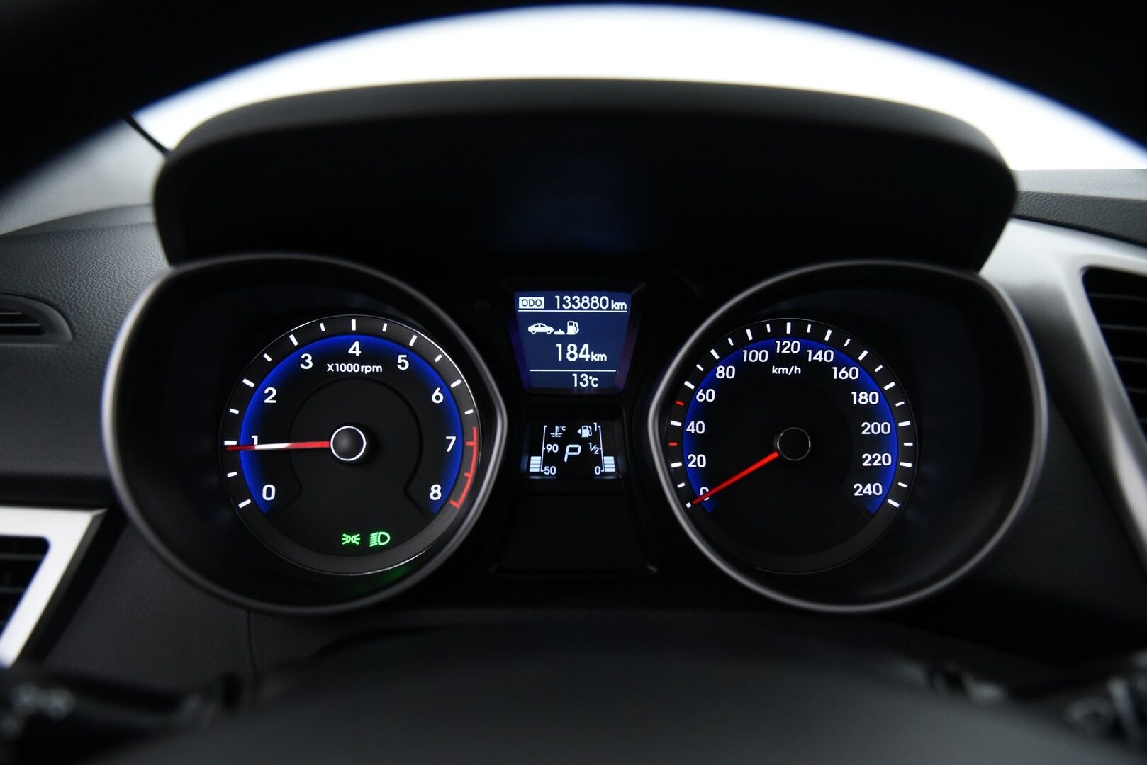 Hyundai i30 5d 2014 1,6 GDI 6AT Comfort Plus * Koukku / Vakkari / Lohkolämmitin / Ratinlämmitin * - 2-Om Suomi-auto / Siisti huoltohistoria & hiljattain huollettu / 2x vanteet hyvillä renkailla - HULLUT AVAJAISHULINAT KORKOTARJOUS 3,29 %