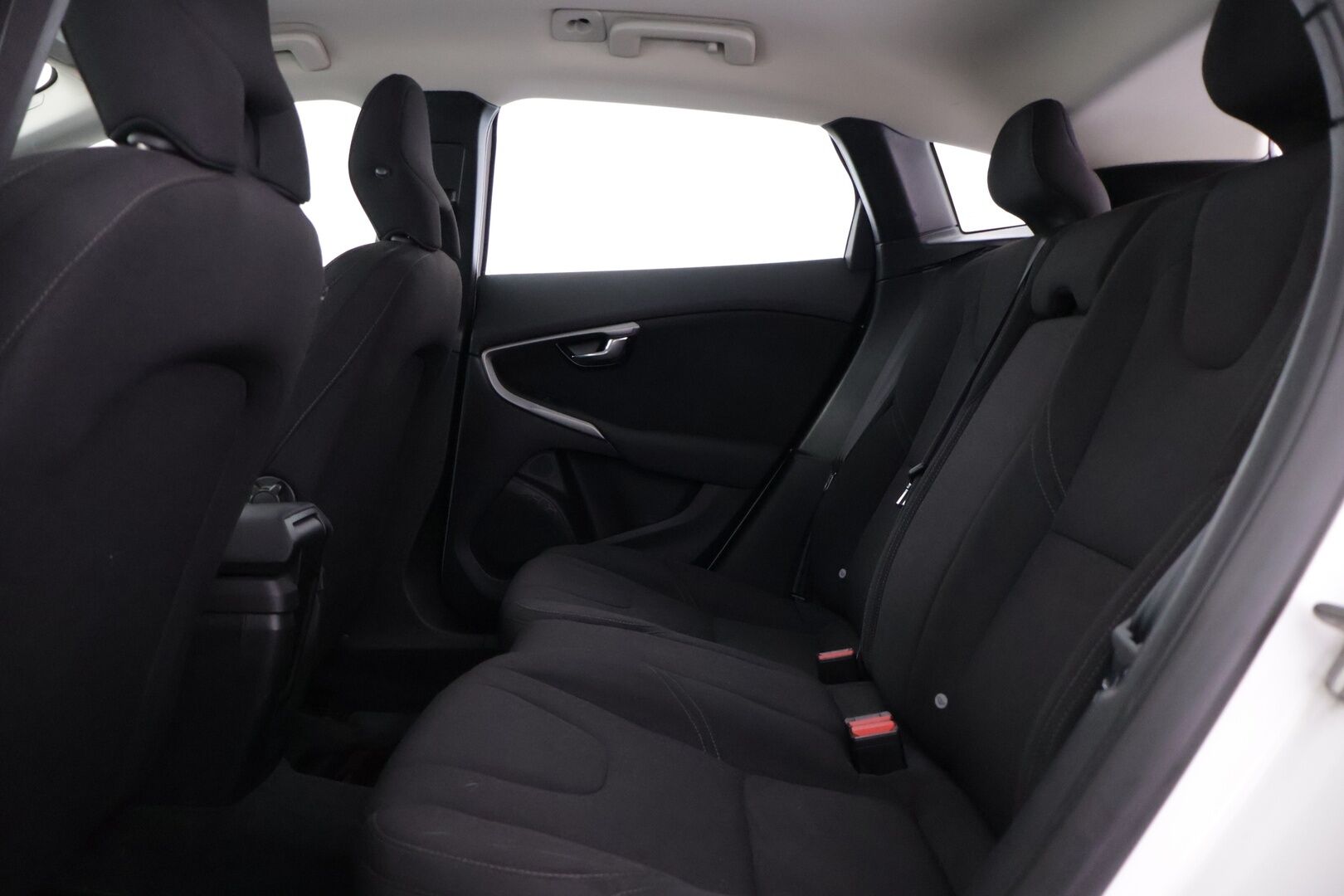 Volvo V40 2014 D2 Business - | Webasto | Suomi-auto | Vakkari | Xenon | Bluetooth | Kahdet hyvät renkaat vanteilla | 