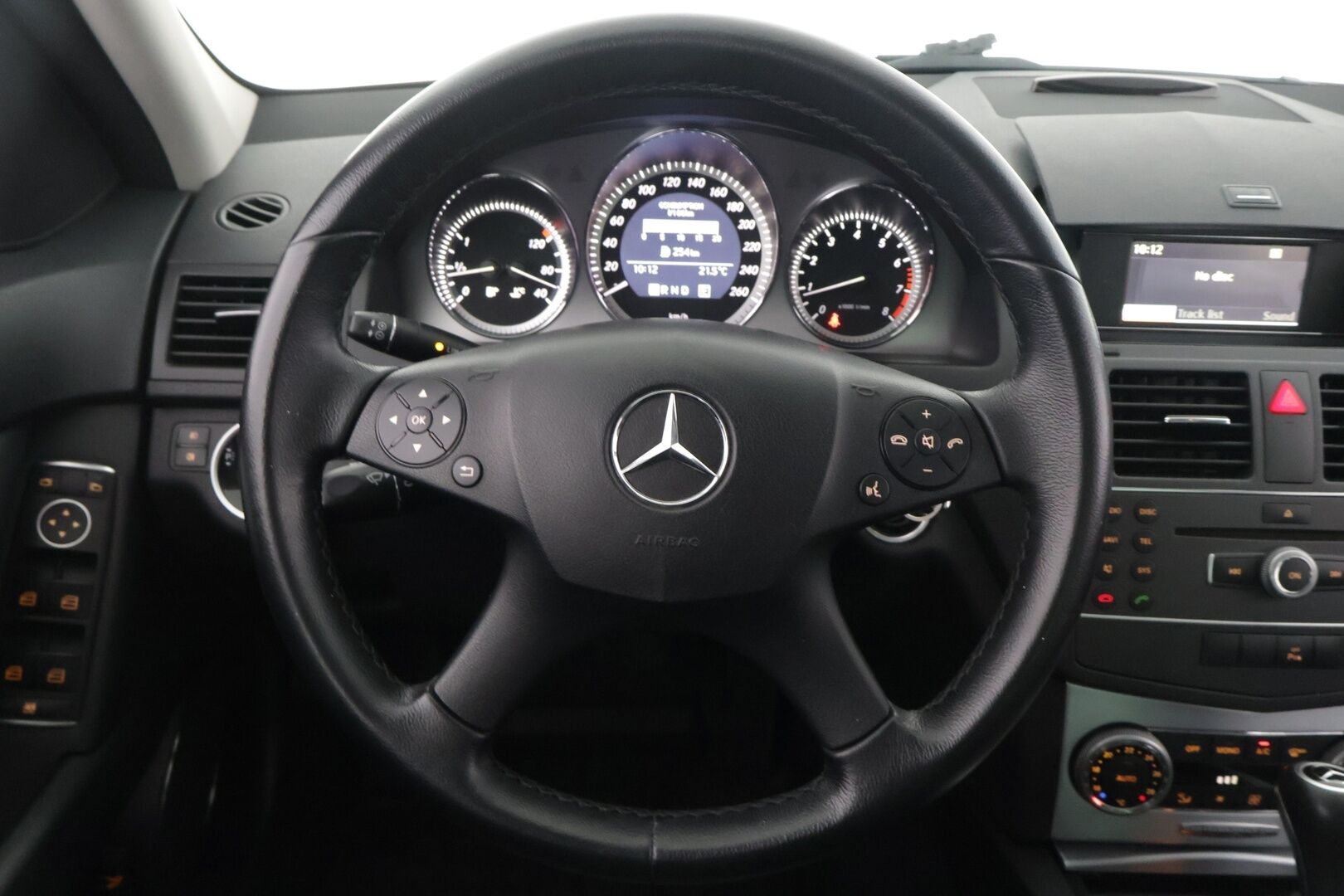 Mercedes-Benz C 2011 180 CGI BE T A Avantgarde - Vakkari / Sähköpenkit / Nahka-alcantara / Lohkolämmitin / Huippusiisti 