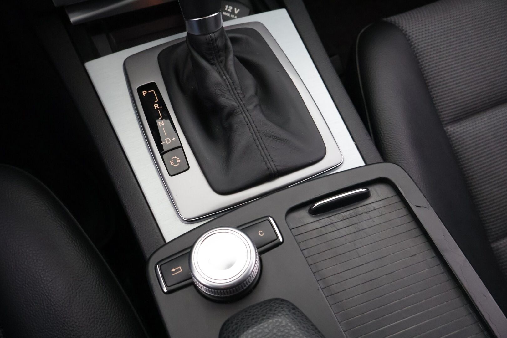 Mercedes-Benz C 2011 180 CGI BE T A Avantgarde - Vakkari / Sähköpenkit / Nahka-alcantara / Lohkolämmitin / Huippusiisti 
