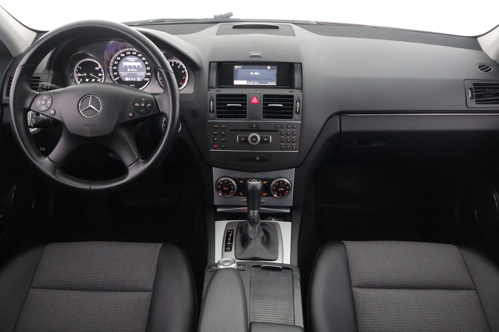 Mercedes-Benz C 2011 180 CGI BE T A Avantgarde - Vakkari / Sähköpenkit / Nahka-alcantara / Lohkolämmitin / Huippusiisti 