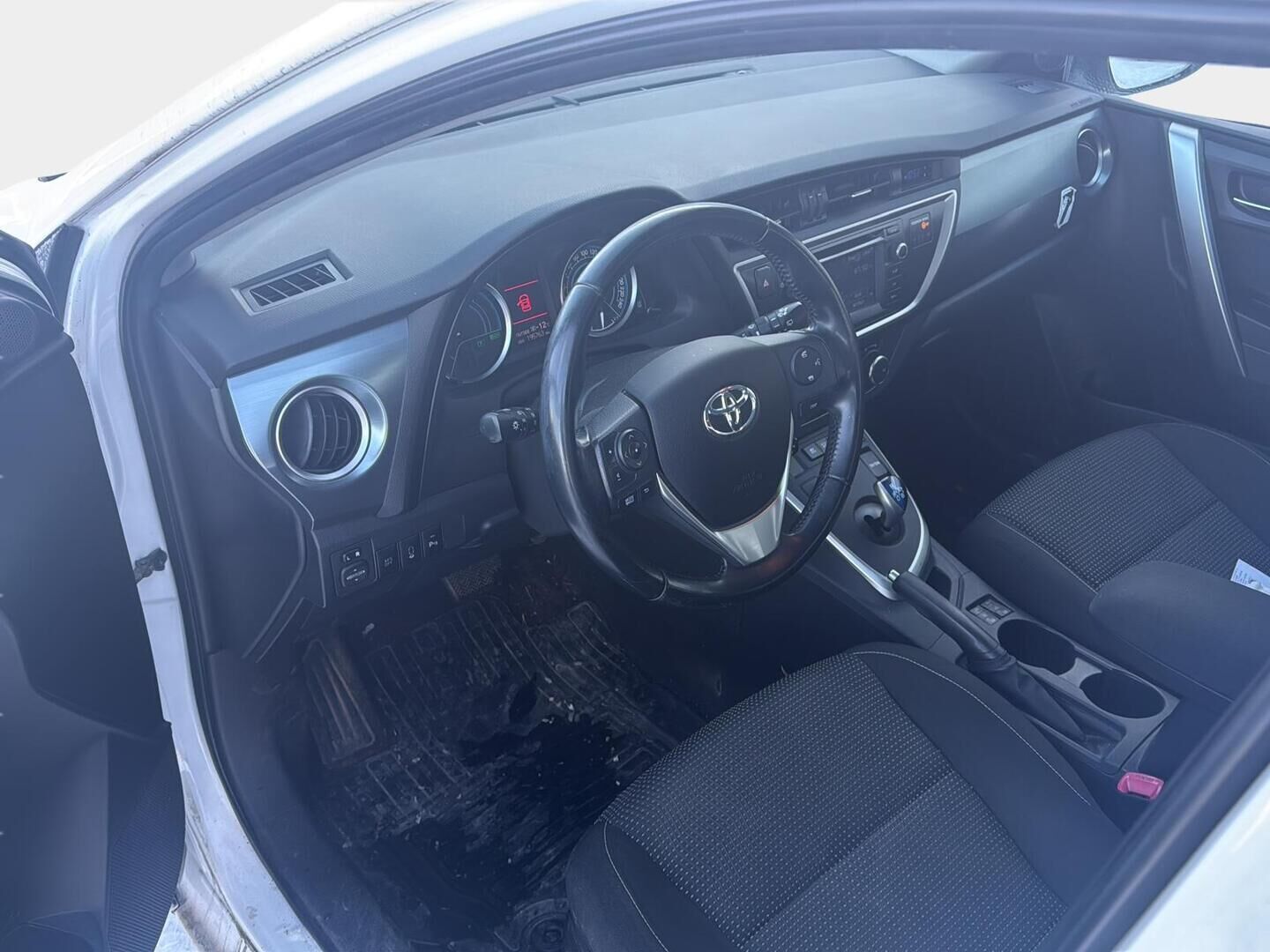 Toyota Auris 2014 Touring Sports 1,8 Hybrid Active * Suomiauto / Peruutuskamera / Navi / Vakkari / Lohko & Sisäpistoke - 2x Hyvät renkaat / Juuri tullut Tampereelle!