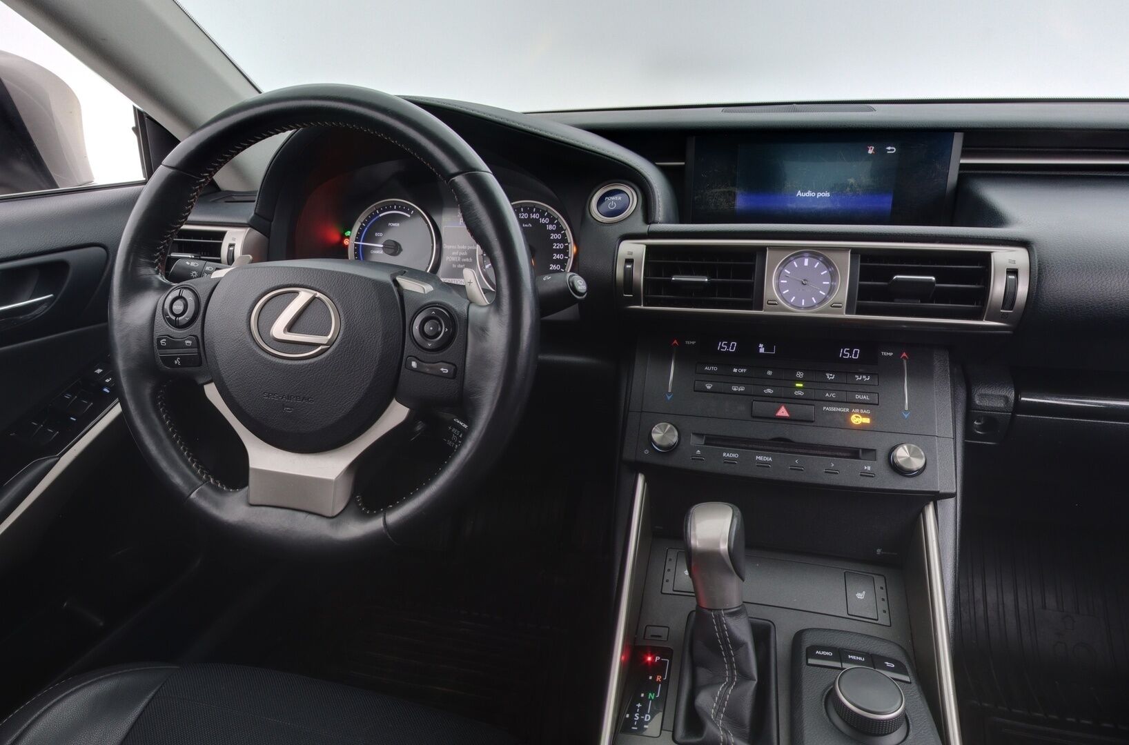 Lexus IS 2015 300h Executive - *Keyless / Koukku / Tutkat  / Merkkihuollot / Gracenote audio / Lohko+sisä*