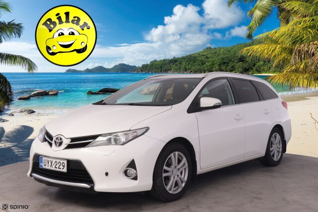 Toyota Auris 2015