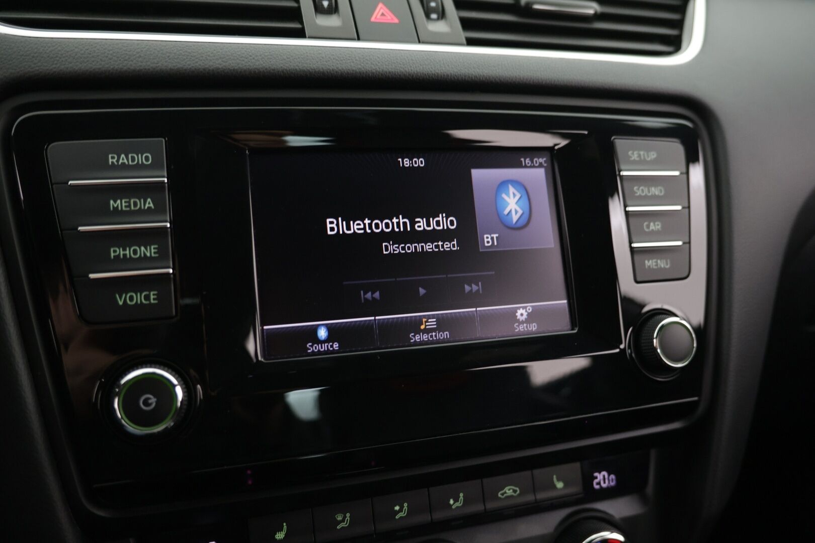 Skoda Octavia 2015 2,0 TSI RS DSG Autom. / ACC / Bluetooth / Keyless / P. tutkat - 1-om. / Suomi-auto / Huippu renkaat