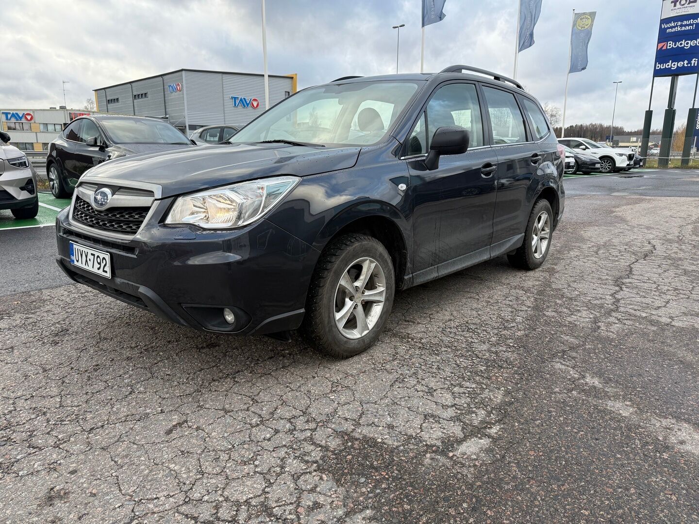Subaru Forester 2014 2,0i X CVT - Suomiauto | Vetokoukku |  Vakkari | Lohkolämmitin&Sisäp. | Kahdet renkaat aluvantein | Juuri katsastettu! - KORKO VAIN 3,99 %