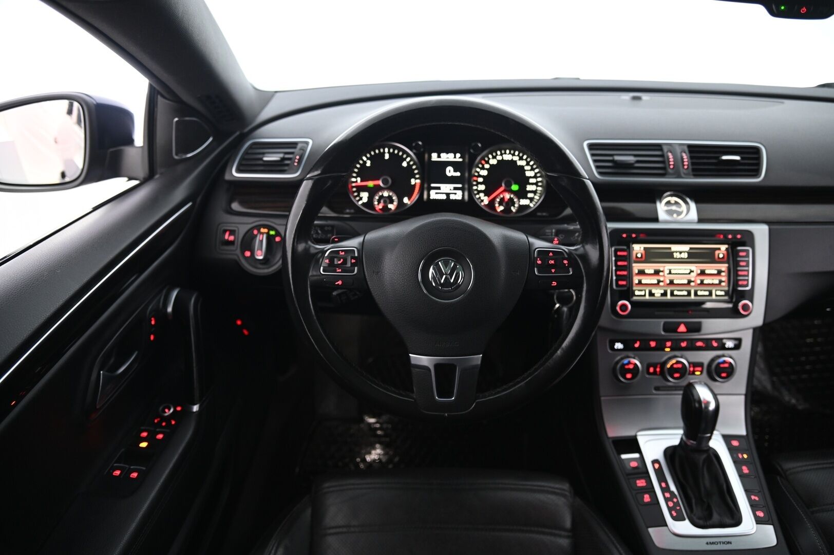 Volkswagen CC 2014 CC 2,0 TDI 130 kW (177 hv) BlueMotion Technology 4MOTION Webasto / Hieronta / Ilmastoidut Nahkapenkit / ACC / Panorama - Peruutuskamera / Nahkasisusta / DCC / Dynaudio / Mustasisäkatto / Huollettu 09/25
