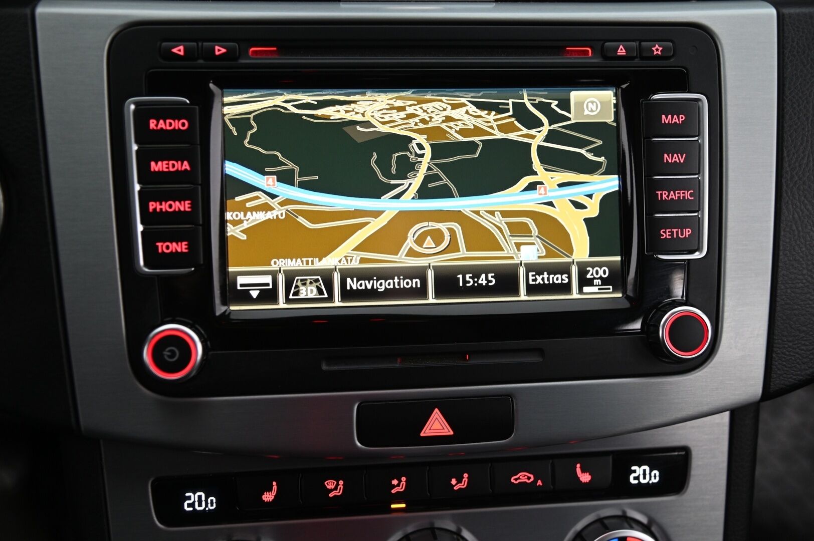 Volkswagen CC 2014 CC 2,0 TDI 130 kW (177 hv) BlueMotion Technology 4MOTION Webasto / Hieronta / Ilmastoidut Nahkapenkit / ACC / Panorama - Peruutuskamera / Nahkasisusta / DCC / Dynaudio / Mustasisäkatto / Leimattu 09/25 