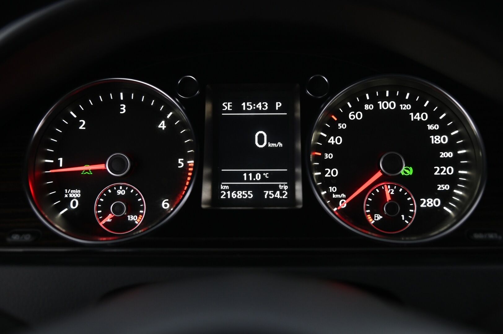 Volkswagen CC 2014 CC 2,0 TDI 130 kW (177 hv) BlueMotion Technology 4MOTION Webasto / Hieronta / Ilmastoidut Nahkapenkit / ACC / Panorama - Peruutuskamera / Nahkasisusta / DCC / Dynaudio / Mustasisäkatto / Huollettu 09/25