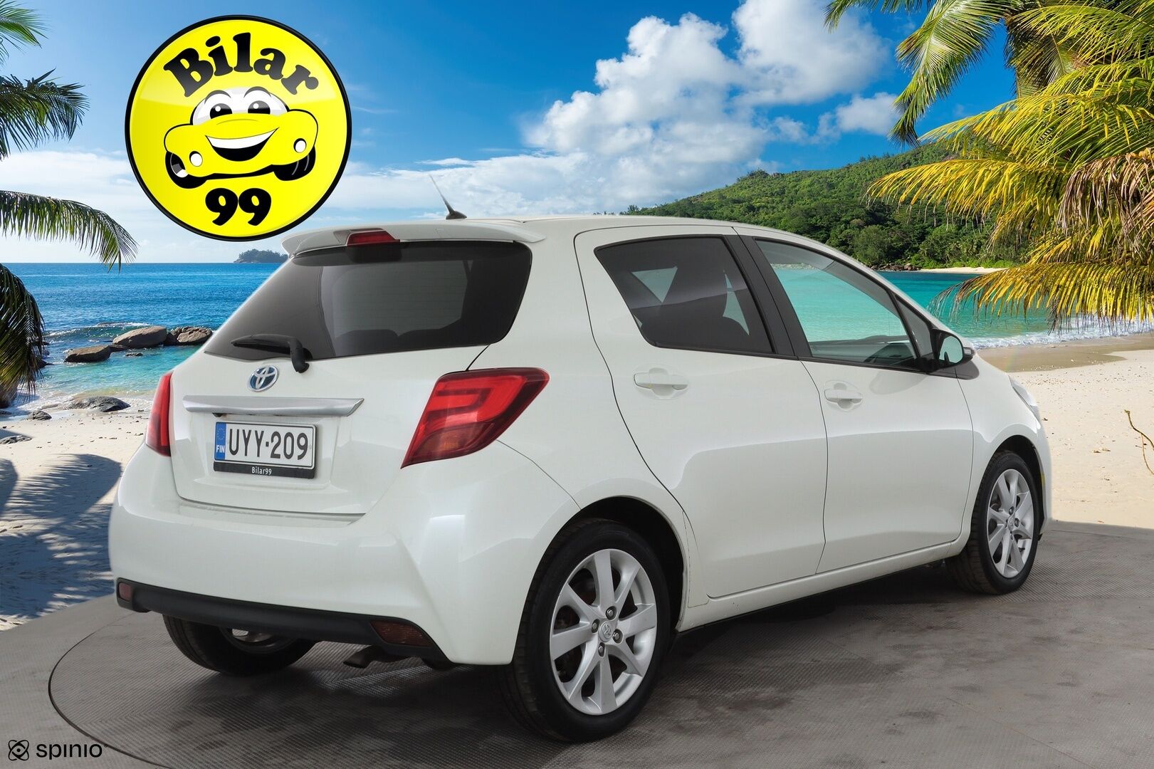 Toyota Yaris 2015 1,5 Hybrid Style * Navi / Facelift / P.kamera / Vakkari / Bluetooth / Penkinlämmittimet / Puolinahat * - Suomi-auto / Kahdet renkaat aluvanteilla - HULLUT AVAJAISHULINAT KORKOTARJOUS 3,29 %