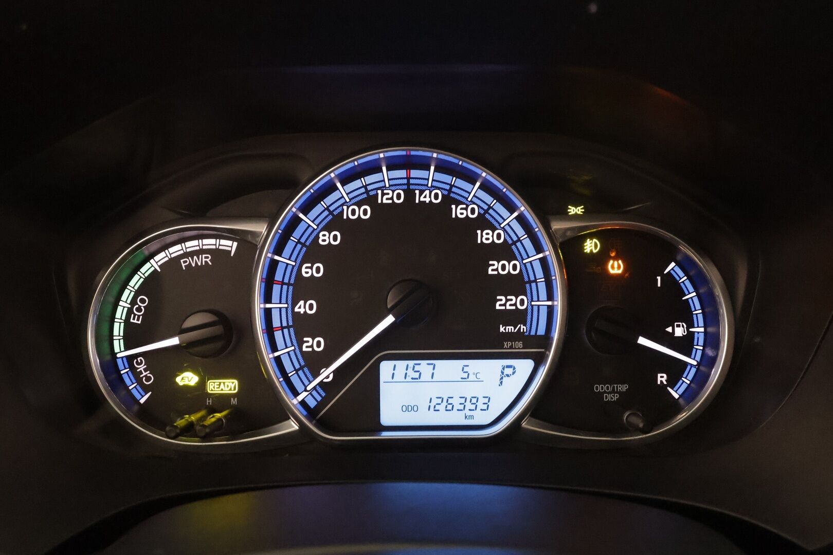 Toyota Yaris 2015 1,5 Hybrid Style * Navi / Facelift / P.kamera / Vakkari / Bluetooth / Penkinlämmittimet / Puolinahat * - Suomi-auto / Kahdet renkaat aluvanteilla - HULLUT AVAJAISHULINAT KORKOTARJOUS 3,29 %