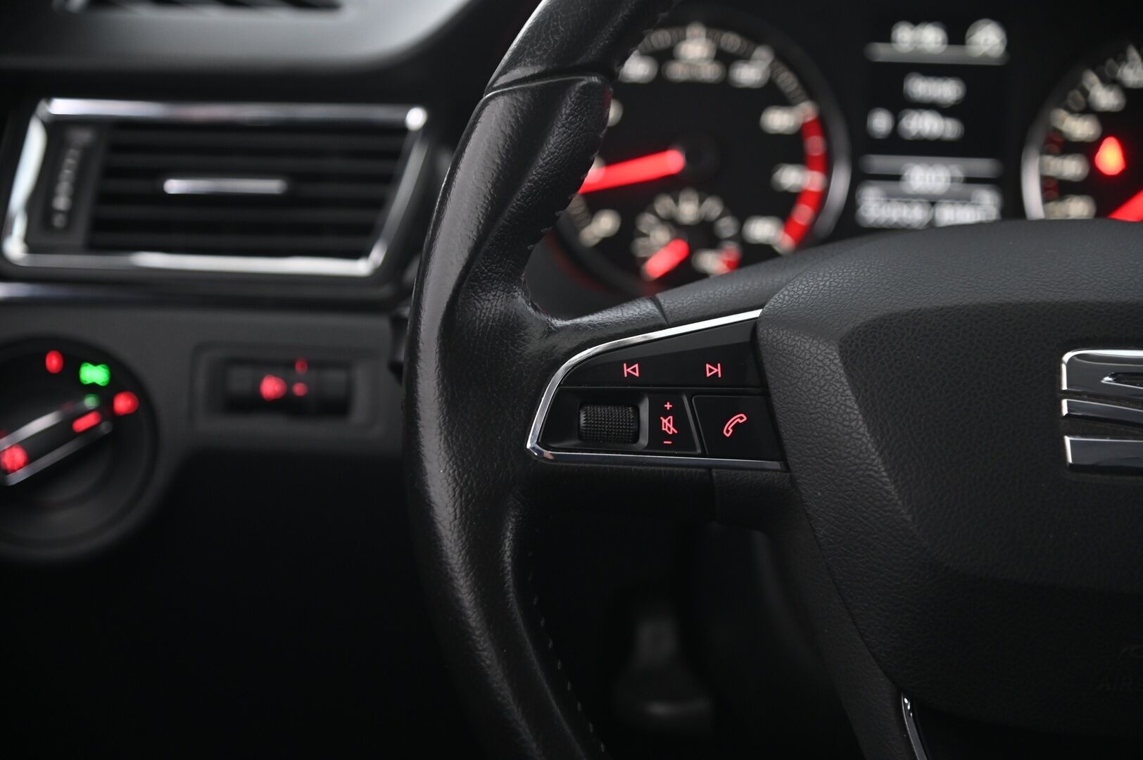 Seat Toledo 2014 1,2 TSI 105 Start&Stop Style Trendy - MYYDÄÄN HUUTOKAUPAT.COM 