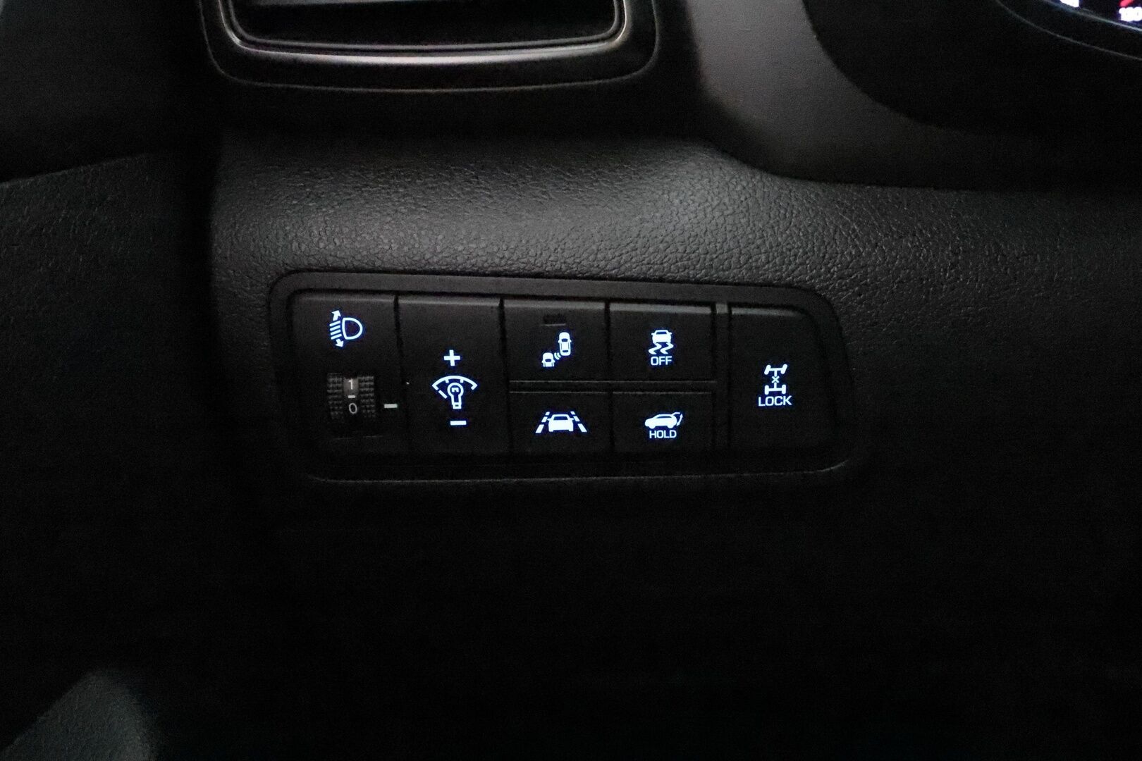 Hyundai Tucson 2018 1,6 T-GDI 177 hv 4WD 7-DCT-aut Premium *ACC / KRELL / Sähköpenkit / Ilmastoidut nahat / 360° / Lohkolämmitin / Panorama* - LED / Navi / KeylessGo / Koukku / Suomi-auto / Merkkihuollettu
