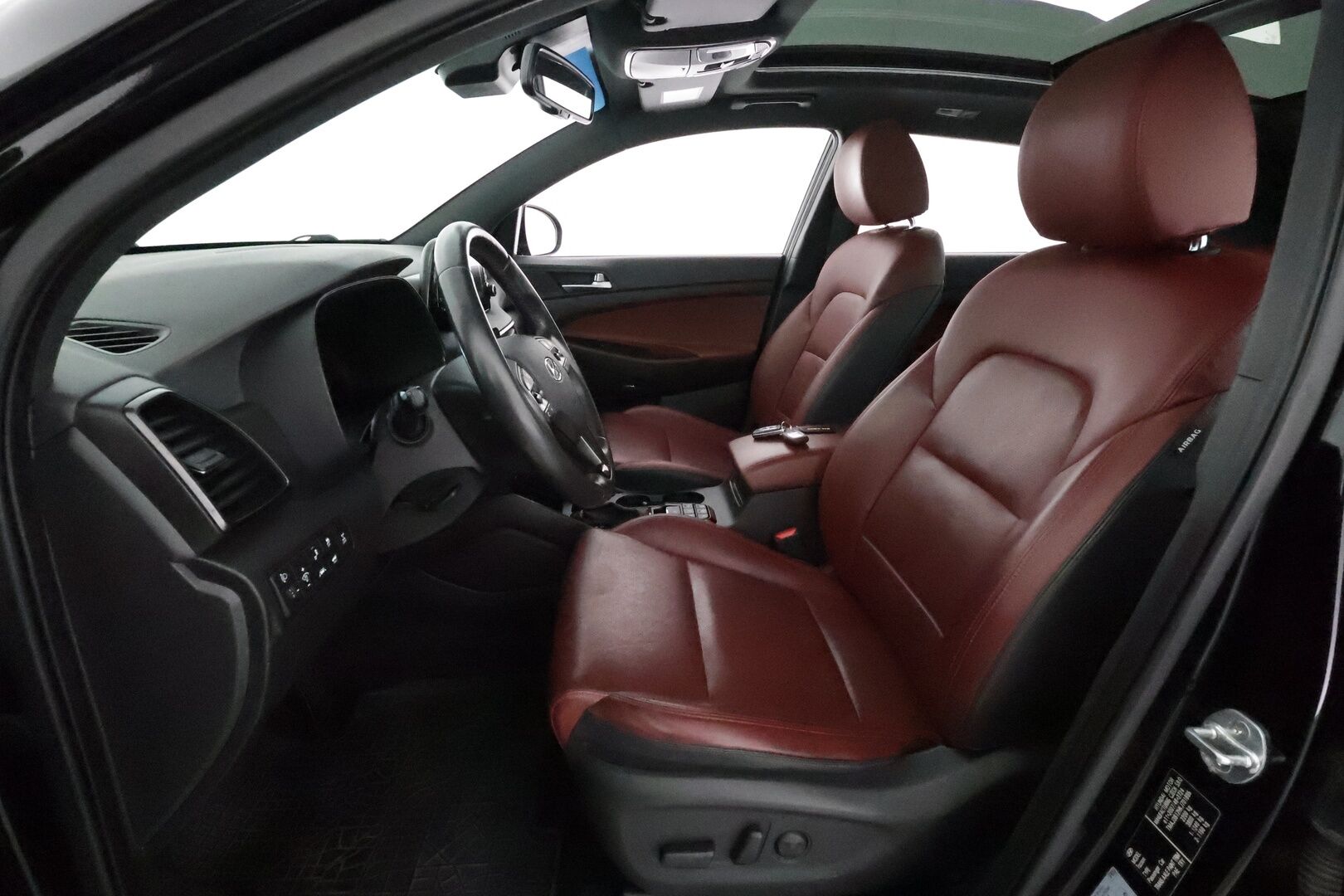 Hyundai Tucson 2018 1,6 T-GDI 177 hv 4WD 7-DCT-aut Premium *ACC / KRELL / Sähköpenkit / Ilmastoidut nahat / 360° / Lohkolämmitin / Panorama* - LED / Navi / KeylessGo / Koukku / Suomi-auto / Merkkihuollettu