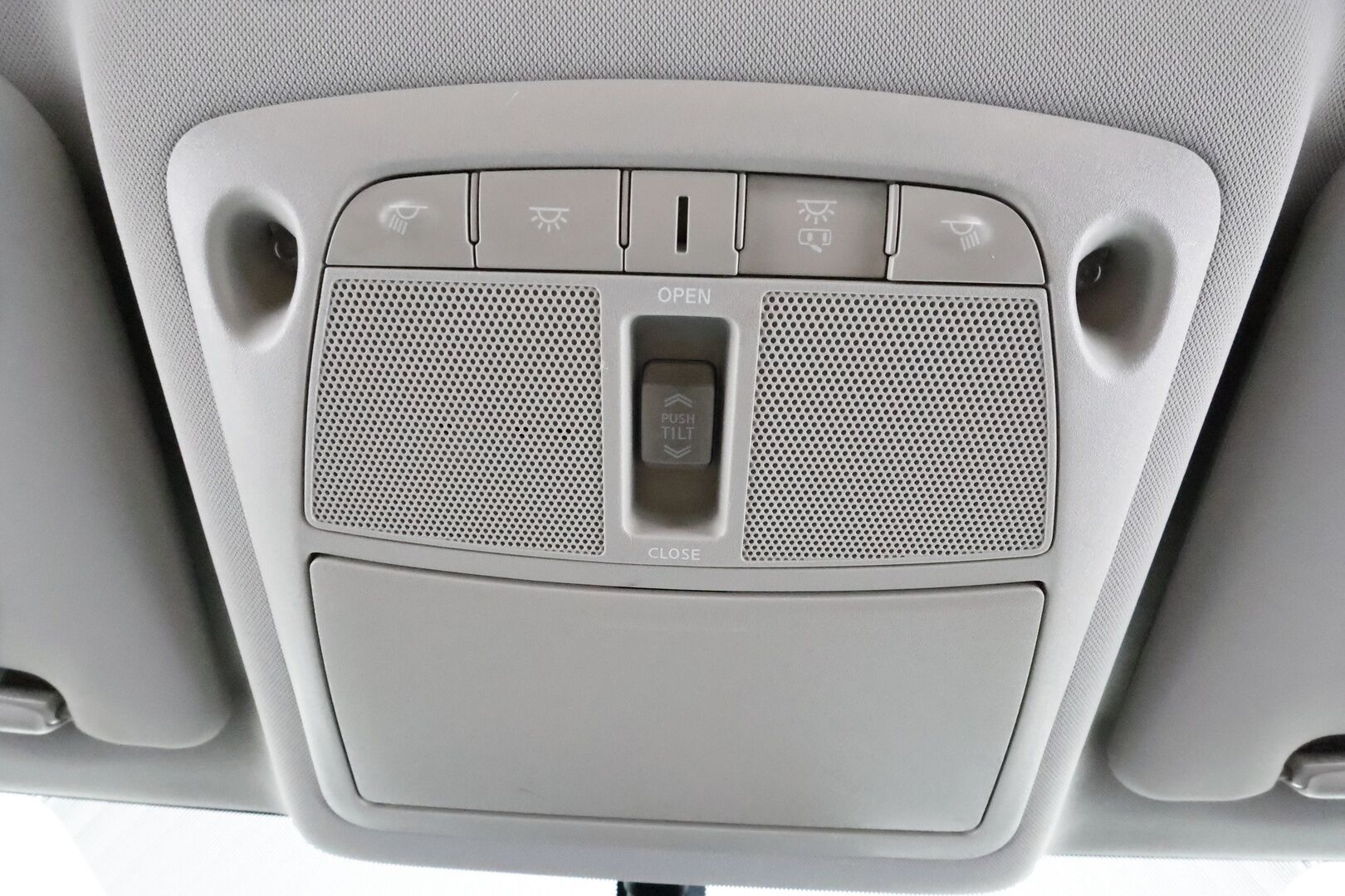 Nissan X-Trail 2015 DIG-T 163 Tekna 2WD 6 MT 7 Seats E6 * Sisätilanlämmitin / Kaistavahti / Navi / Panorama / Nahkaverhoilu / Keyless * - LED / 360° Kamera / Suomi-auto / Kahdet renkaat - HULLU BLACKWEEK KORKOTARJOUS 2,49%