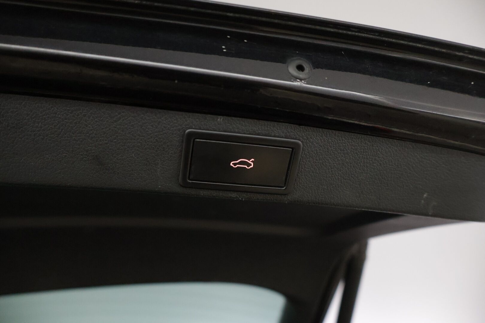 Skoda Octavia 2015 Combi 2,0 TSI RS DSG Autom * Suomi-auto / ACC / Webasto / Tutkat / Kessy / Lämm. tuulilasi / Sporttipenkit * - * Sporttinen juuri huollettu farmari seuraavalle! Kahdet asialliset renkaat ja vanteet, kovat varusteet! * - HULLUT VÄLIPÄIVÄT KORKOTARJOUS 2,49%