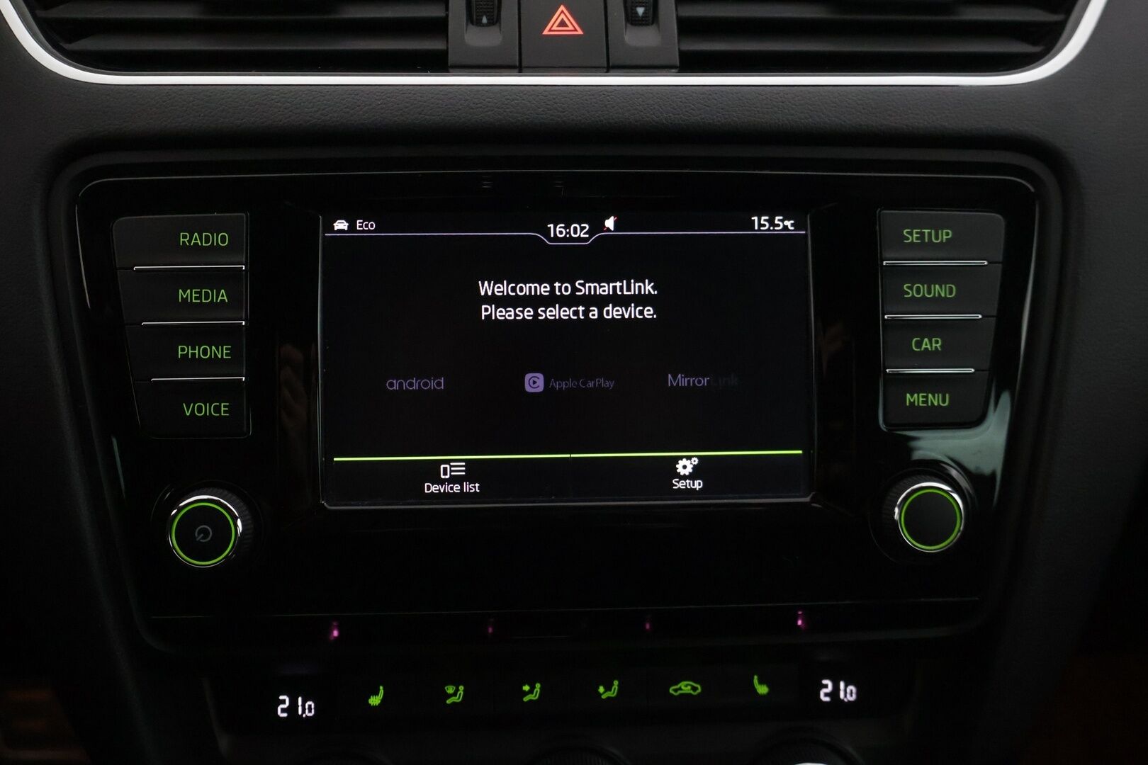 Skoda Octavia 2015 Combi 2,0 TSI RS DSG Autom * Suomi-auto / ACC / Webasto / Tutkat / Kessy / Lämm. tuulilasi / Sporttipenkit * - * Sporttinen juuri huollettu farmari seuraavalle! Kahdet asialliset renkaat ja vanteet, kovat varusteet! * - HULLUT VÄLIPÄIVÄT KORKOTARJOUS 2,49%