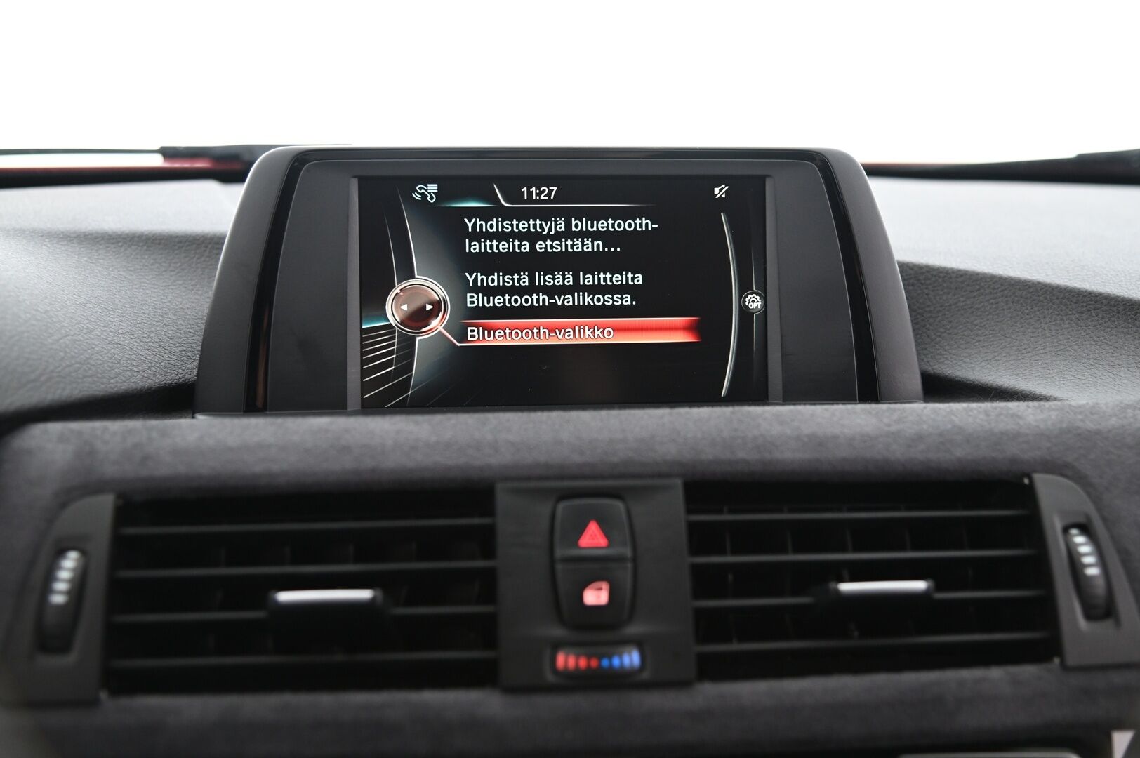 BMW 316 2016 F30 LCI Sedan Business *LED / Bluetooth / P.tutkat / Lohkolämmitin & sisäpistoke / Vakkari* - 2x hyvät renkaat / Juuri huollettu!