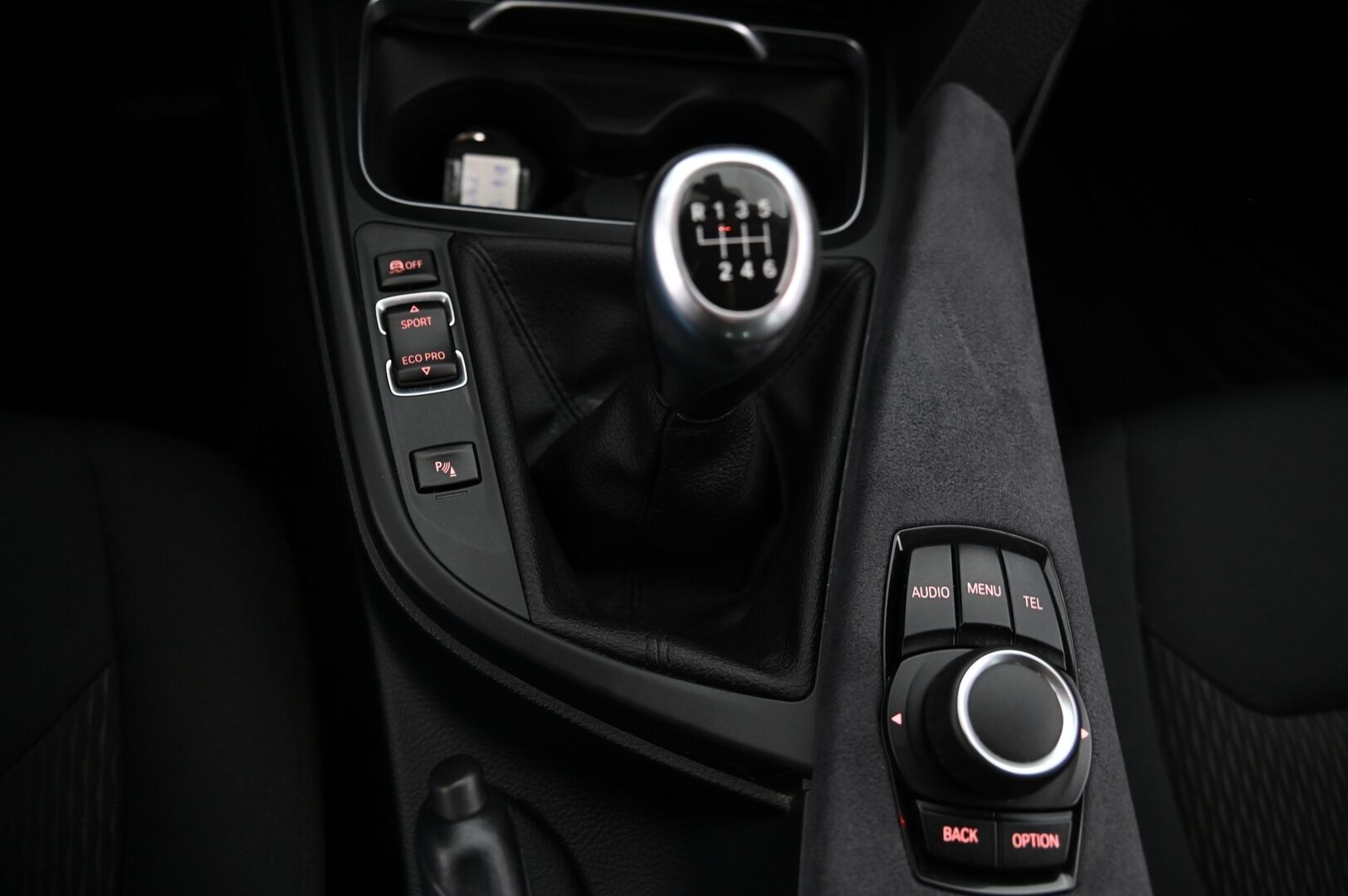 BMW 316 2016 F30 LCI Sedan Business *LED / Bluetooth / P.tutkat / Lohkolämmitin & sisäpistoke / Vakkari* - 2x hyvät renkaat / Juuri huollettu!