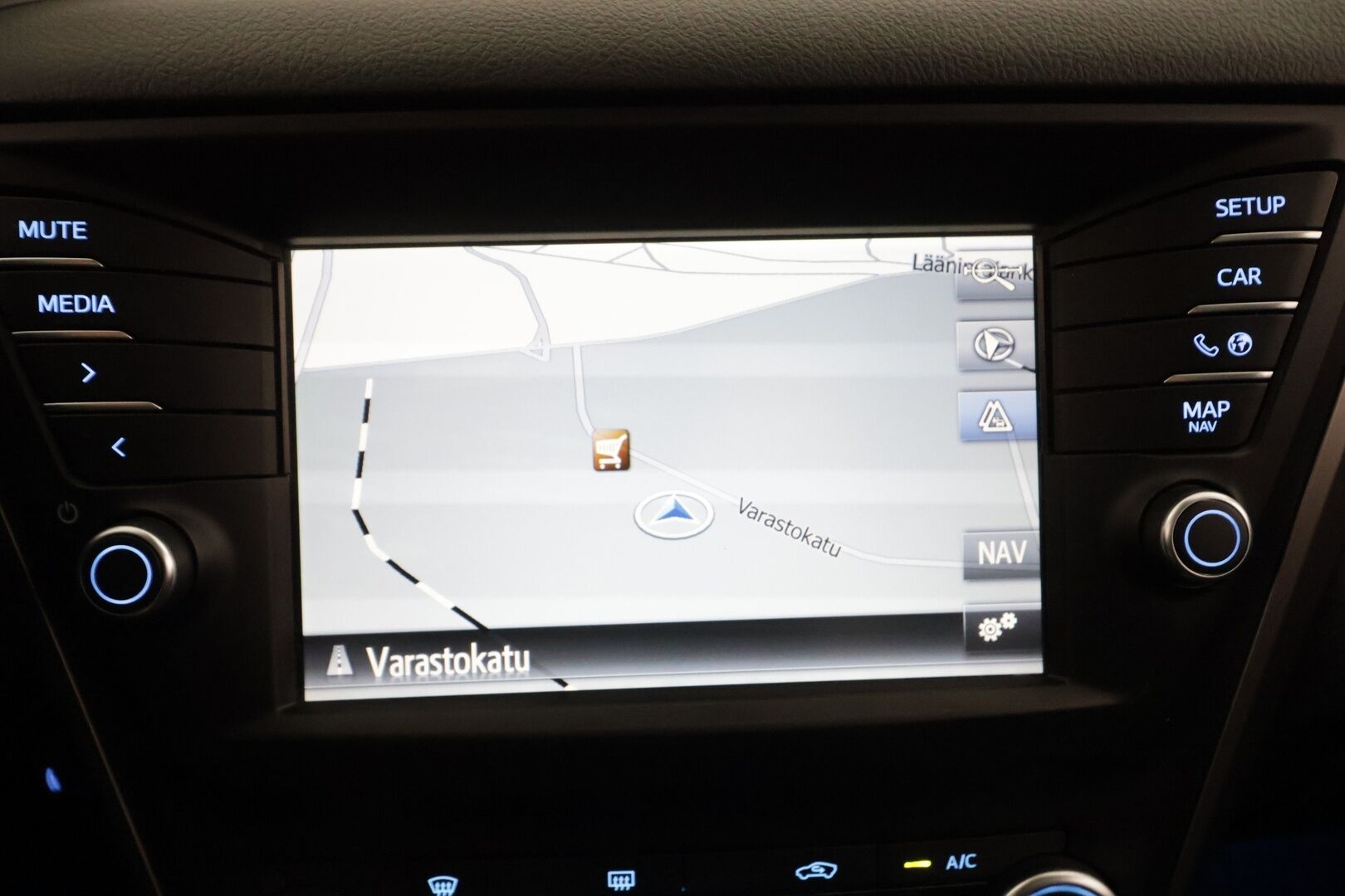 Toyota Avensis 2016 1,8 Valvematic Premium Touring Sports Multidrive S - | 1 Omistajalta | Merkkihuollettu | Nahat | Muistipenkki | Lasikatto | LED | Navi | Vakkari | Lohko | P.Kamera | Suomi-auto | Kahdet Renkaat |