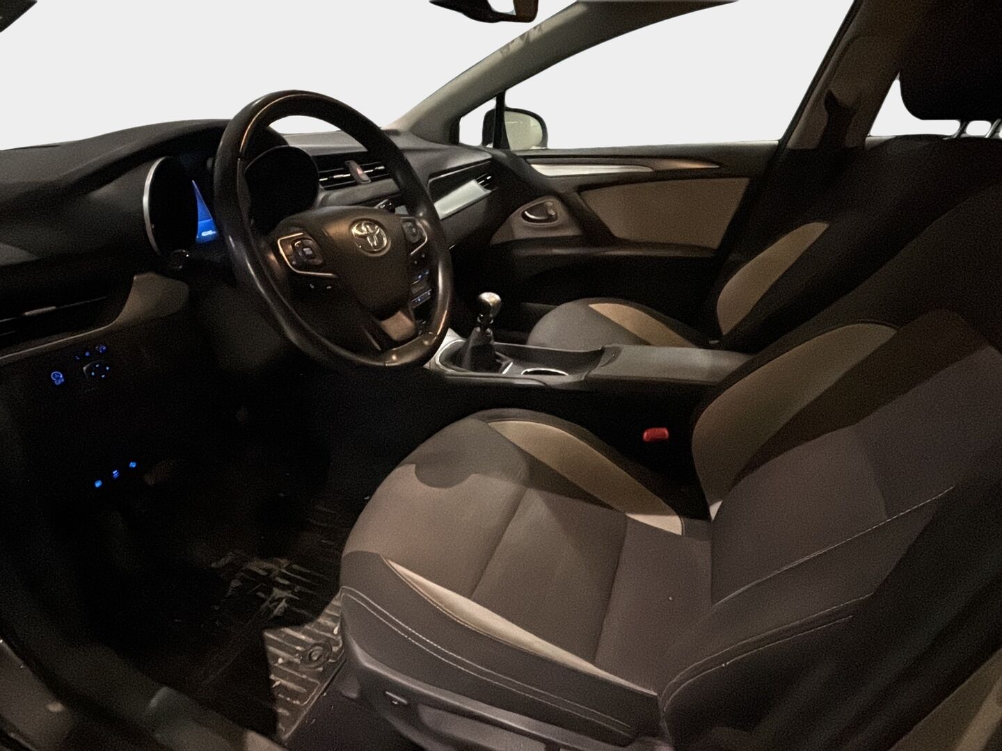 Toyota Avensis 2016 1,6 D-4D Active Touring Sports - YritysOutlet - Myydään vain yrityksille - Suomi-auto / Peruutus kamera / Lohkolämmitin / Vakkari / LED