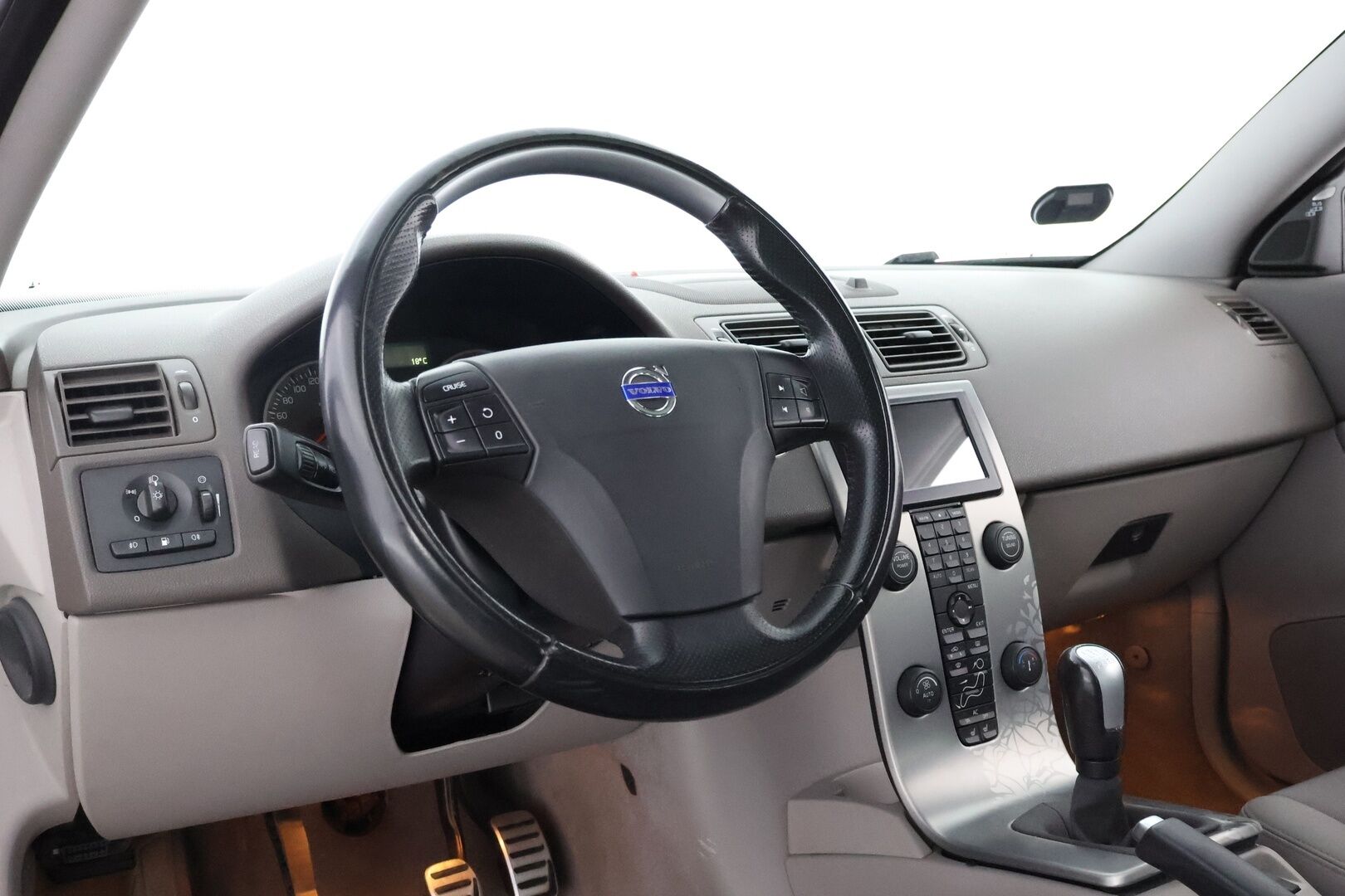 Volvo C30 2007 Coupe T5 Summum - DynAudio / Kattoluukku / Muistipenkit / Xenon / BLIS / Vakkari / Harvoin tarjolla!